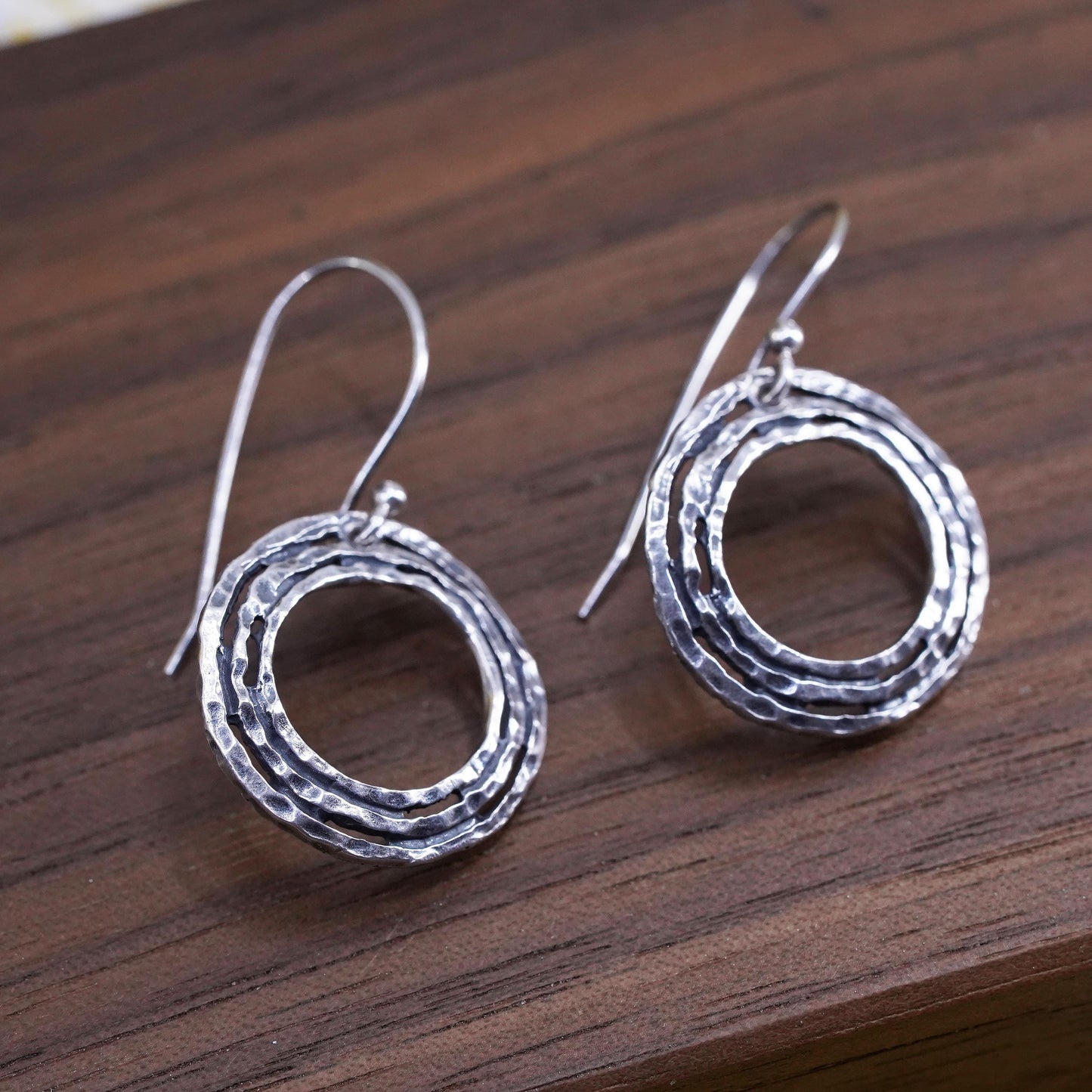 Vintage Israel Sterling 925 Silver circle hammered disc Earrings. Vintage.