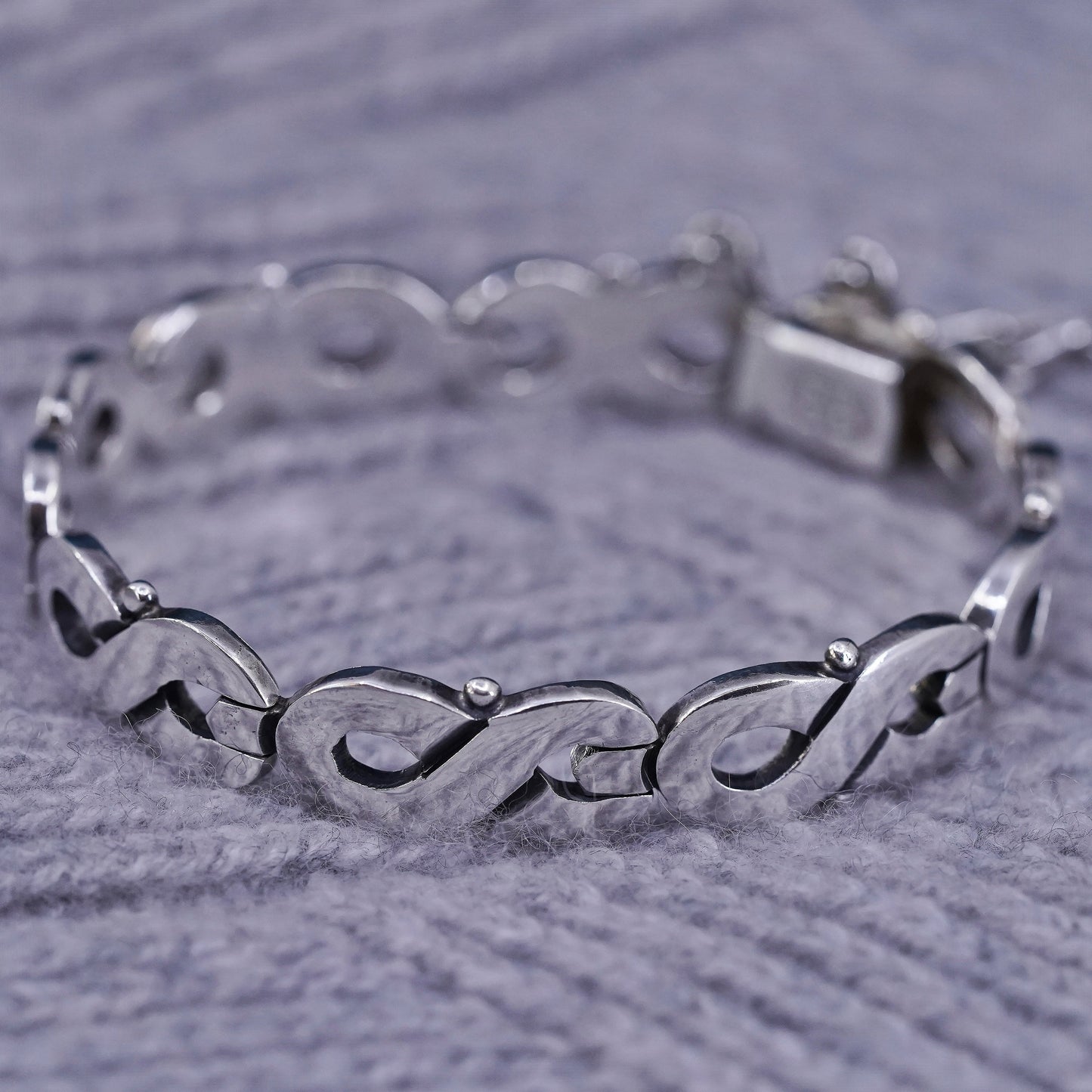 7”, Taxco Mexican Sterling silver bracelet, soild heavy 925 tennis bracelet