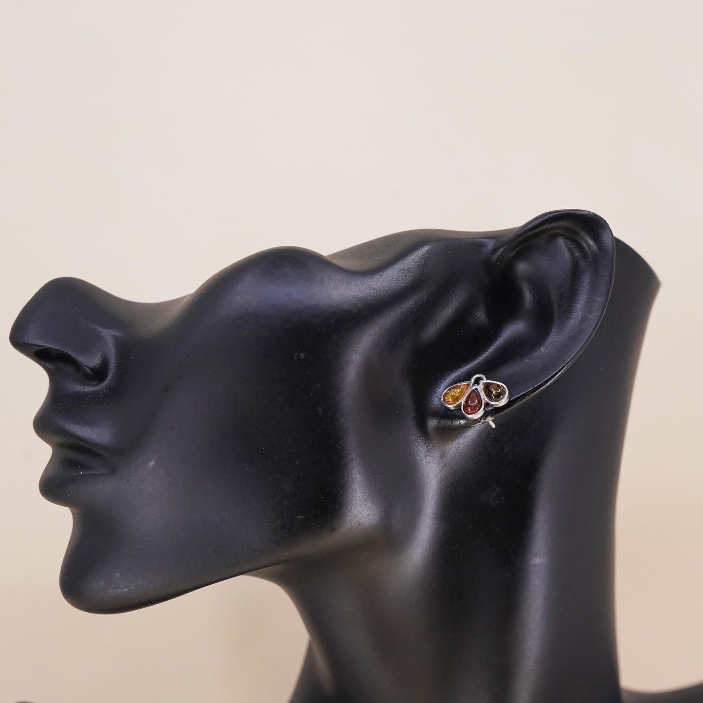 Vintage Sterling 925 silver handmade stud with amber, single earring