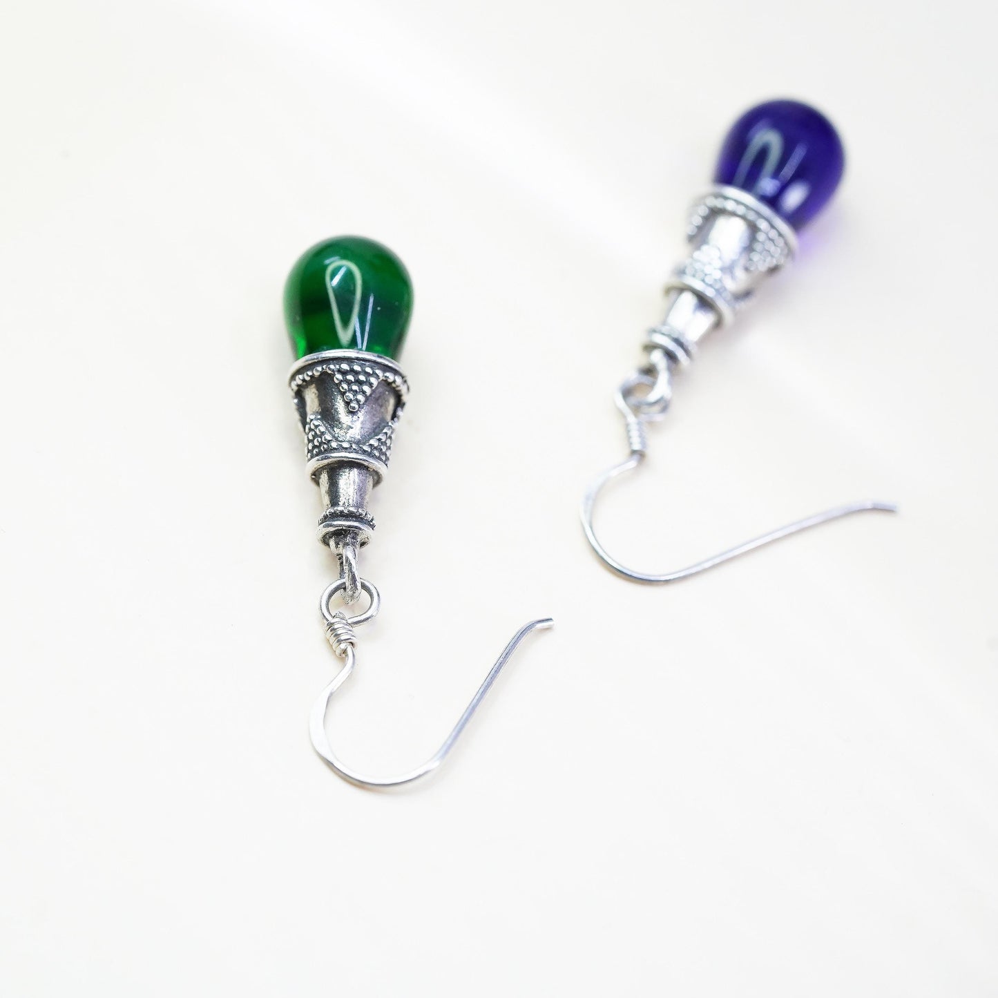 Vintage 925 sterling silver beaded textured earrings teardrop blue green glass