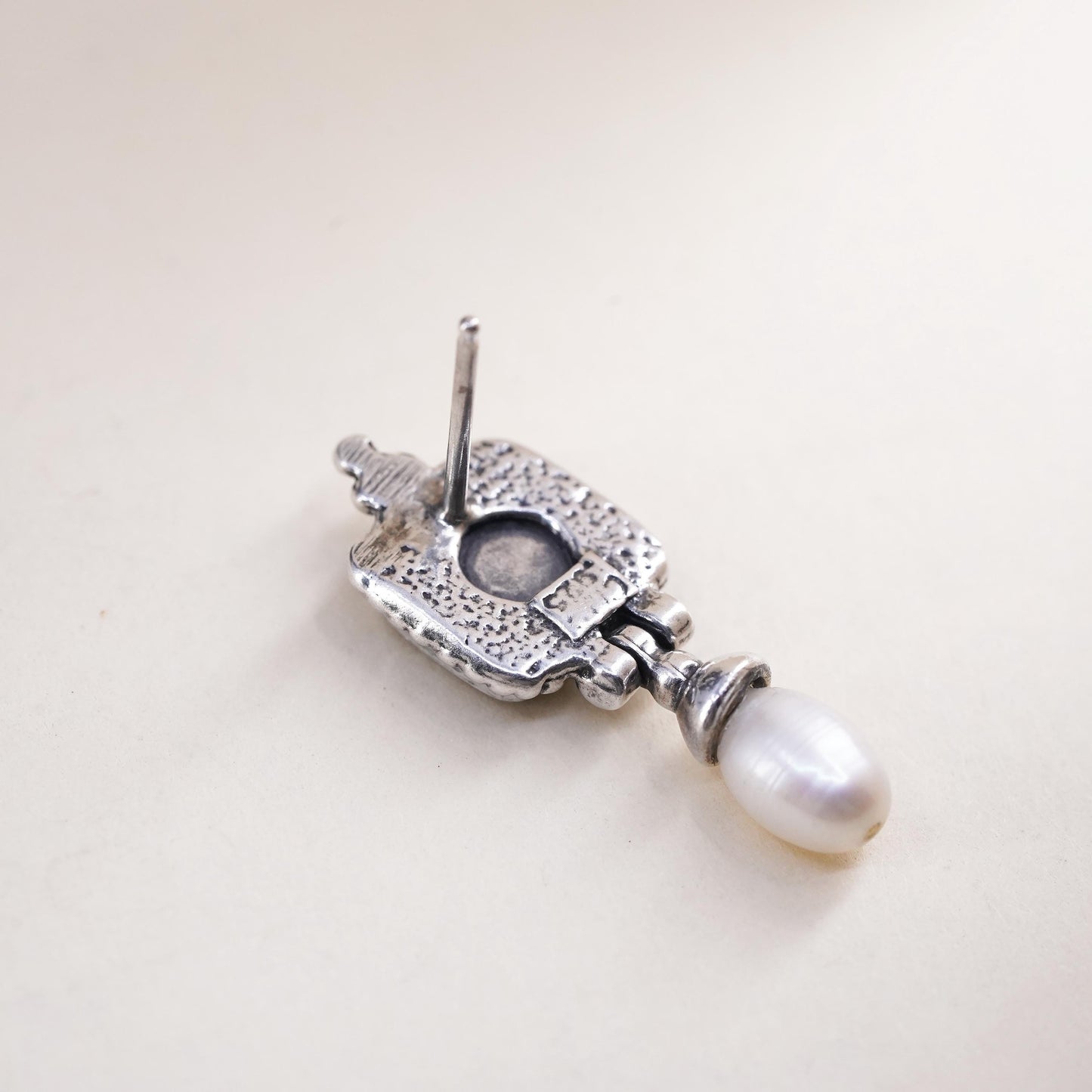 VTG sterling 925 silver single earring with mother of pearl square and pearl