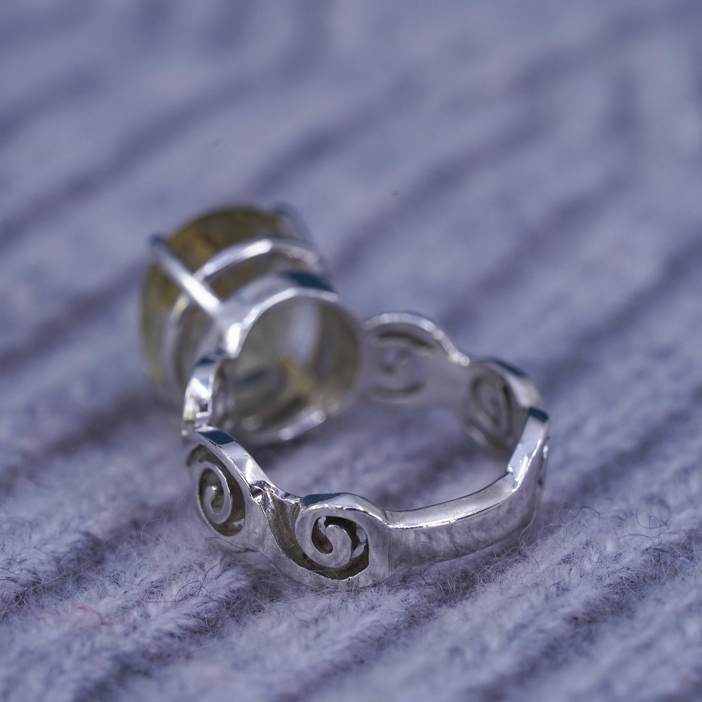 Size 6.5, vintage Sterling 925 silver handmade ring with oval citrine