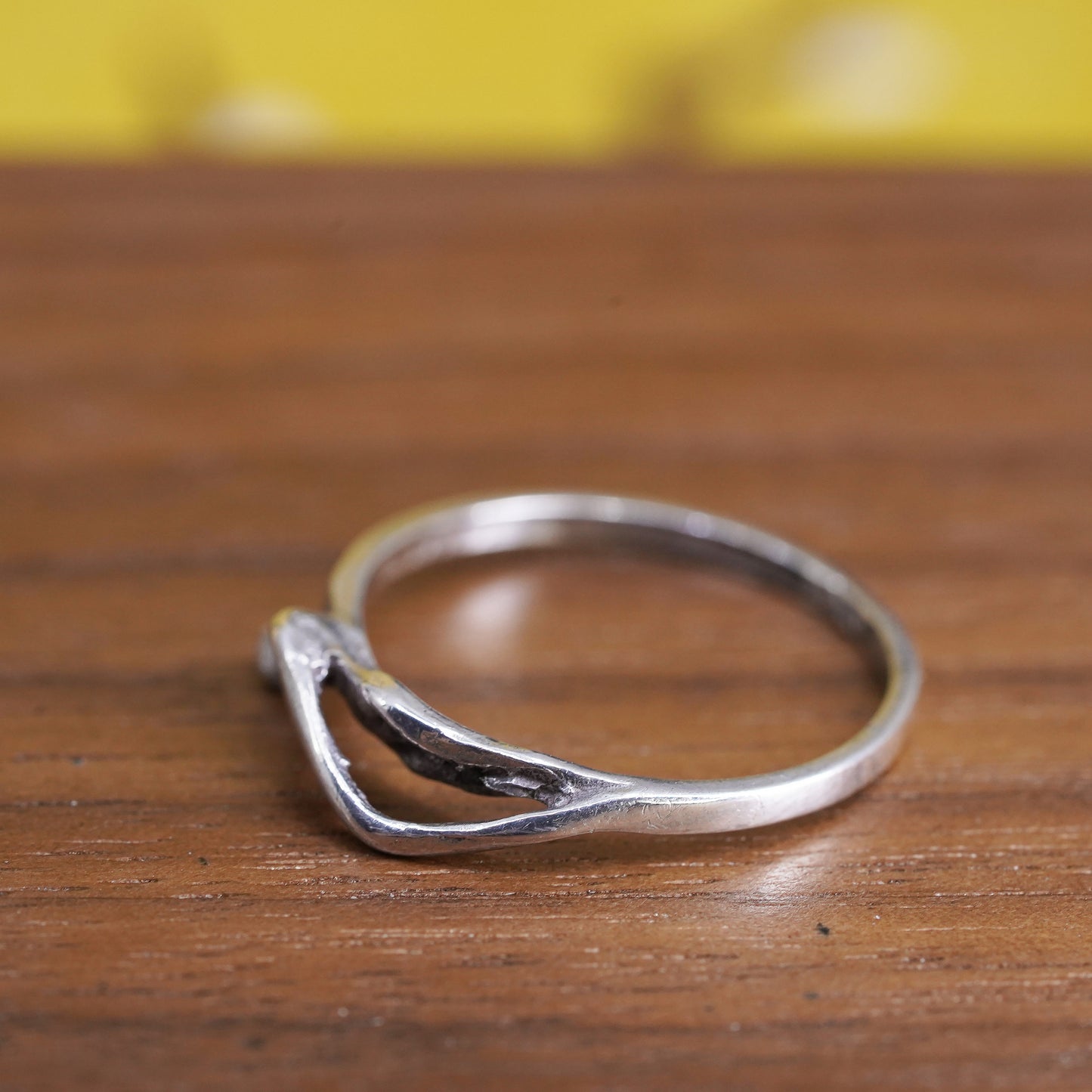 size 7.5, VTG southwestern sterling silver 925 body ring woman hug love band