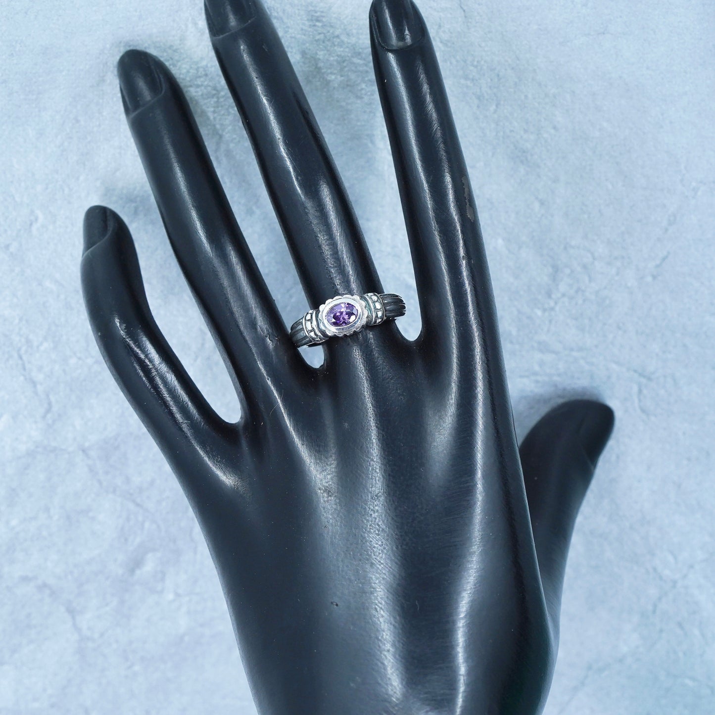 Size 8, vintage Sterling 925 silver handmade ring with amethyst