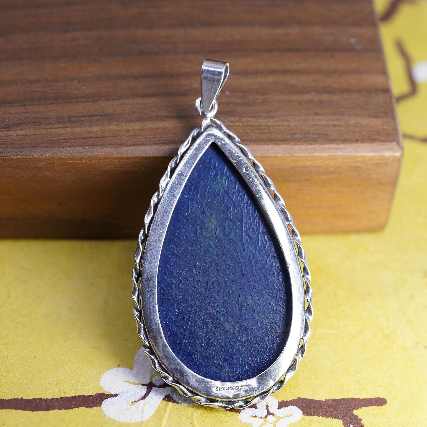 Vintage Sterling 925 silver handmade teardrop pendant dyed Mable textured wood