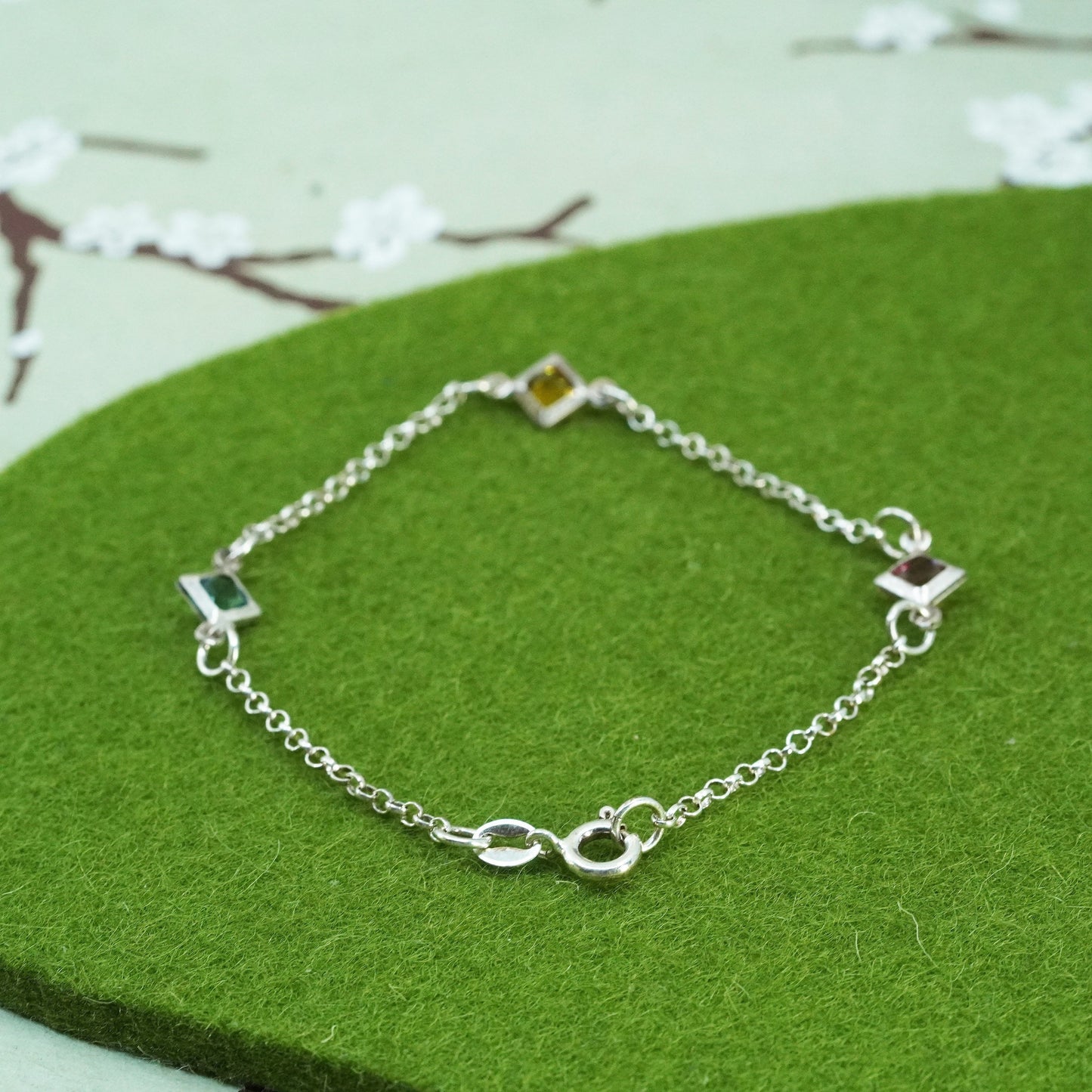 7.25”, Vintage sterling silver bracelet, 925 circle chain with crystal