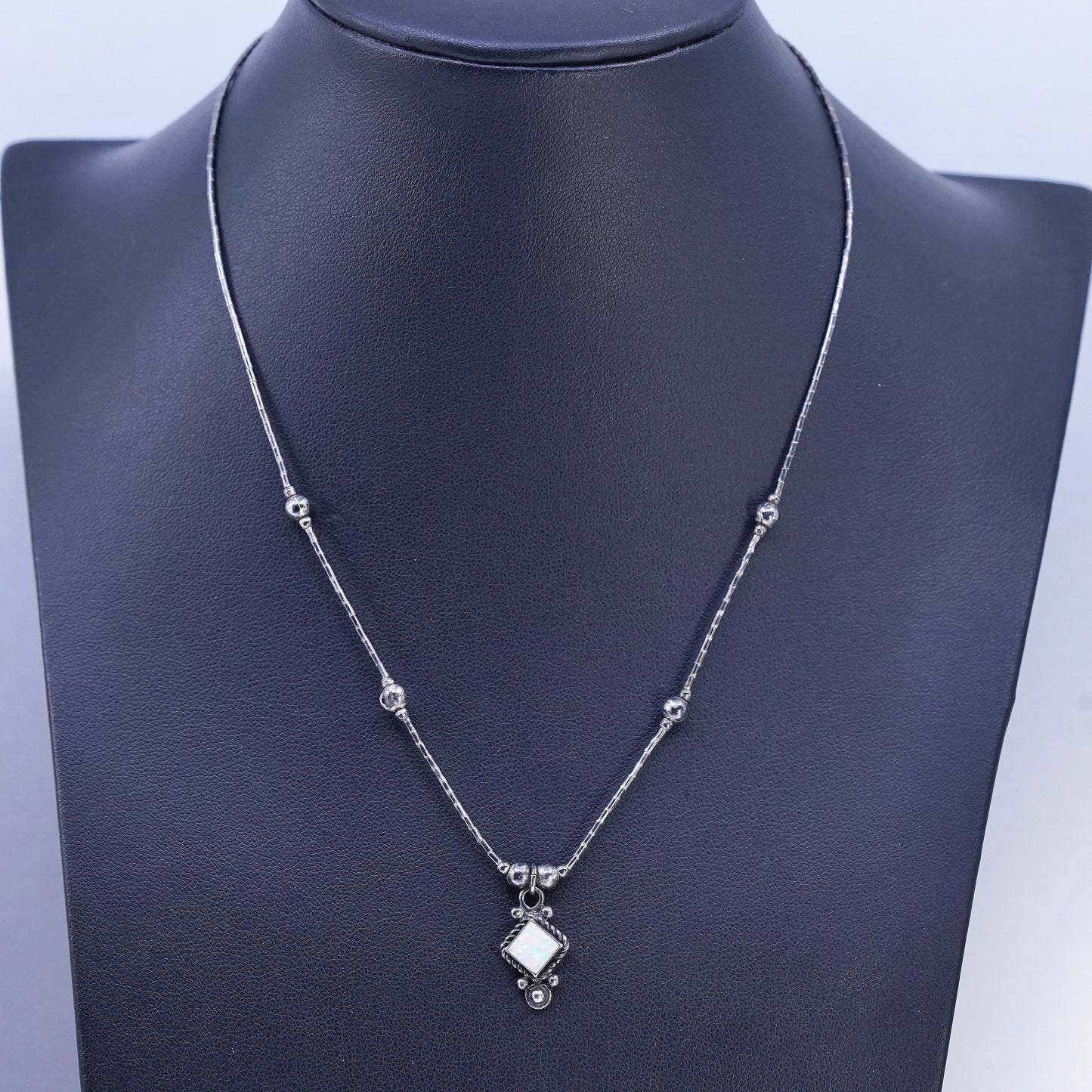 16", Native American Sterling 925 liquid silver handmade necklace opal pendant