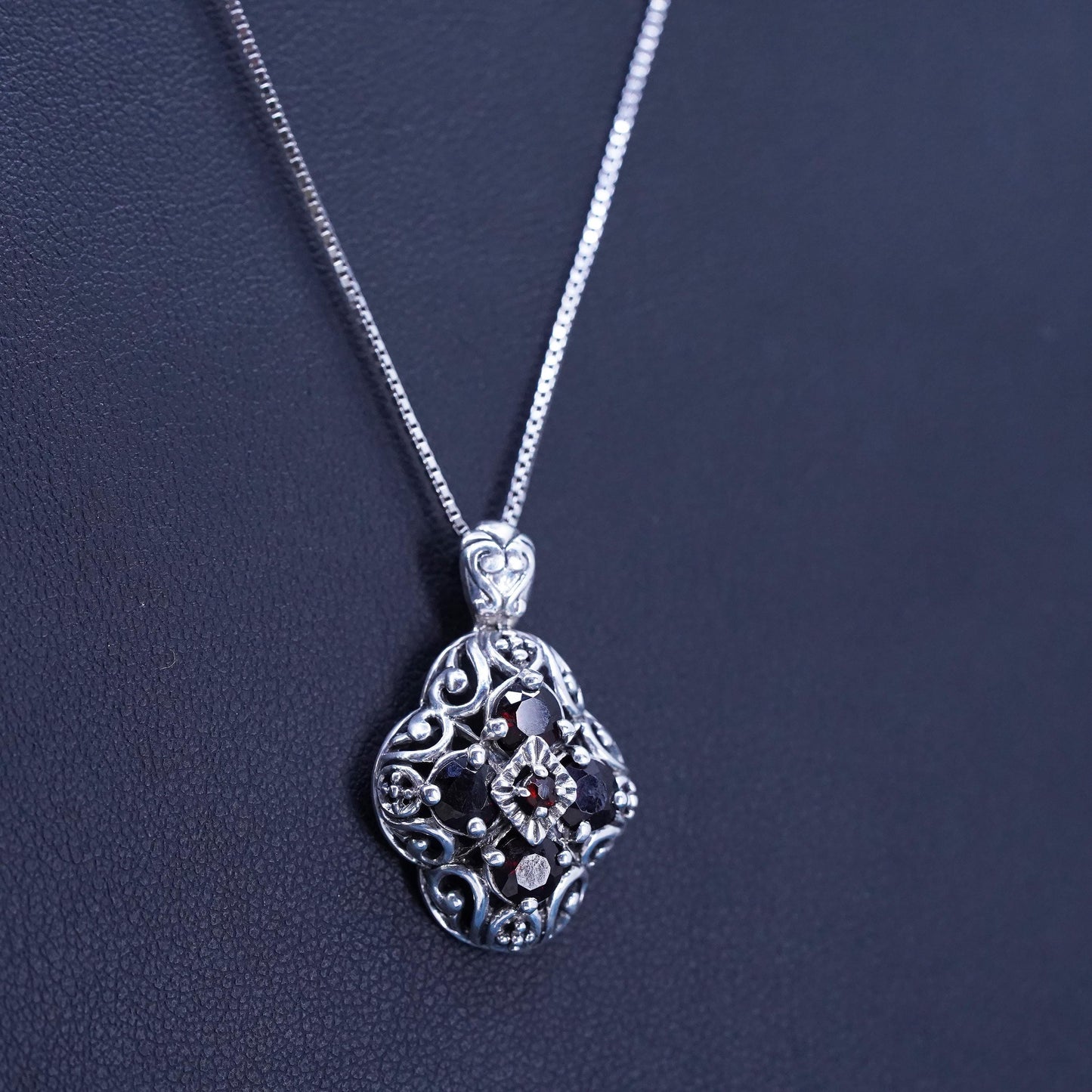18", Sterling silver handmade necklace, 925 box chain filigree garnet pendant