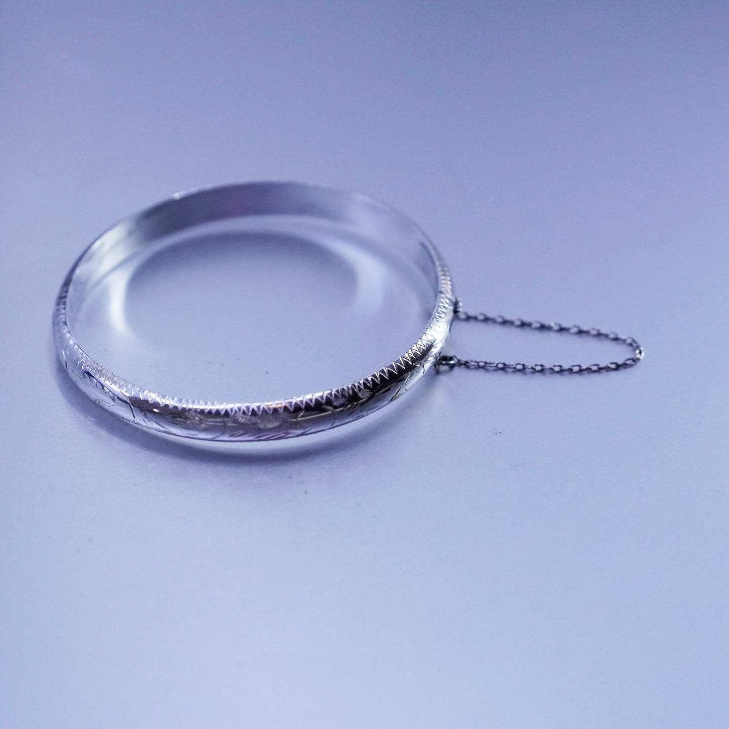 7.25”, vtg Italy Sterling 925 silver handmade bracelet, textured hinged bangle