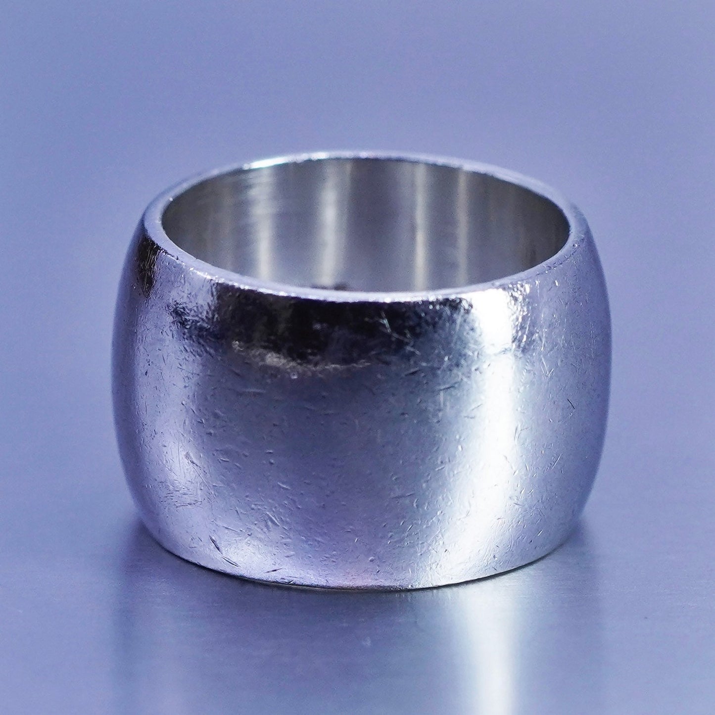 Size 6.75, vintage southwestern Sterling 925 silver ring, wide band