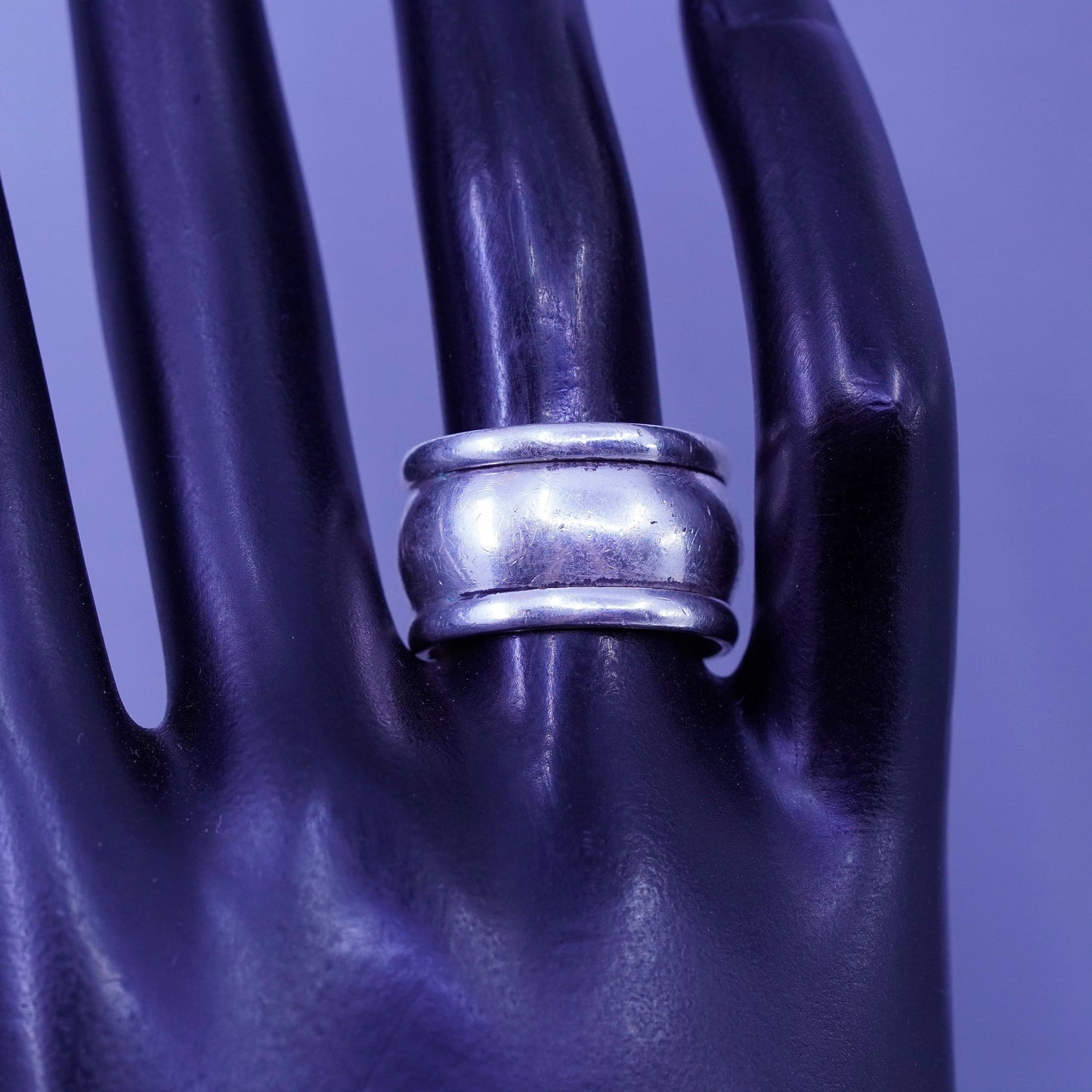 Size 7.5, vintage Sterling 925 silver handmade ring, modern ribbed band