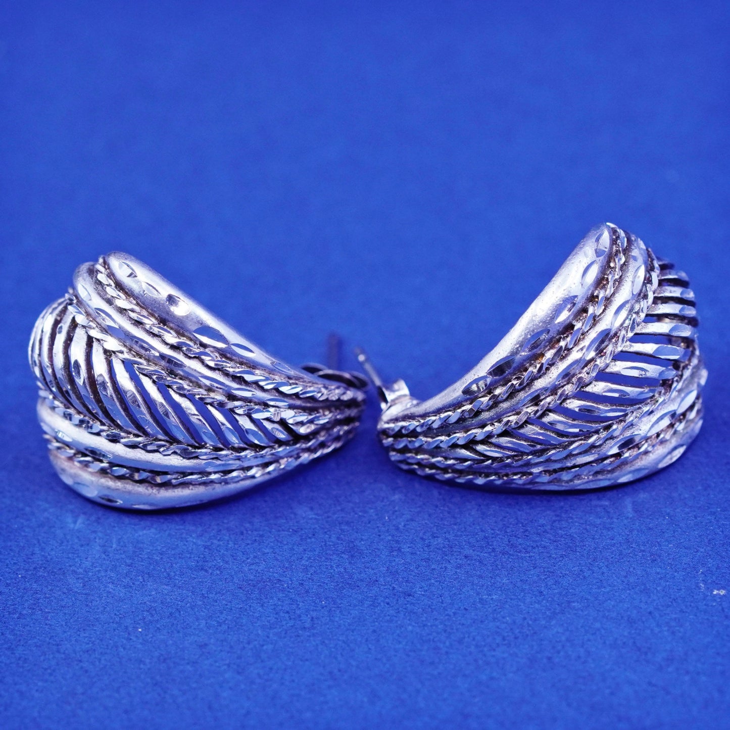 Vintage Sterling silver handmade earrings, ribbed 925 Huggie studs filigree
