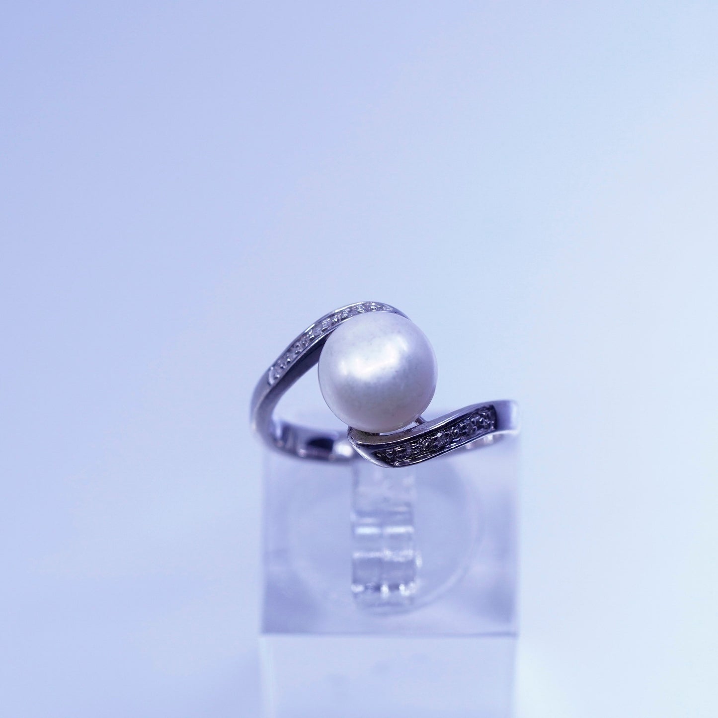 Size 7.5, vintage Sterling 925 silver handmade ring with pearl and diamond