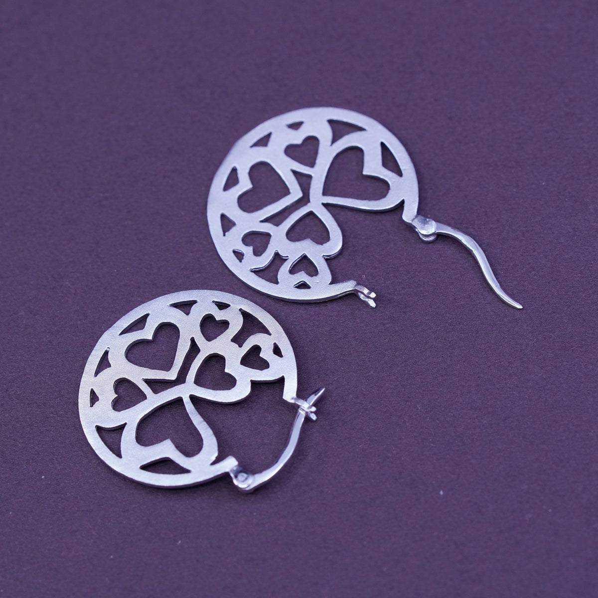 1”, Sterling silver flatten matted filigree heart hoop earrings, 925 huggie