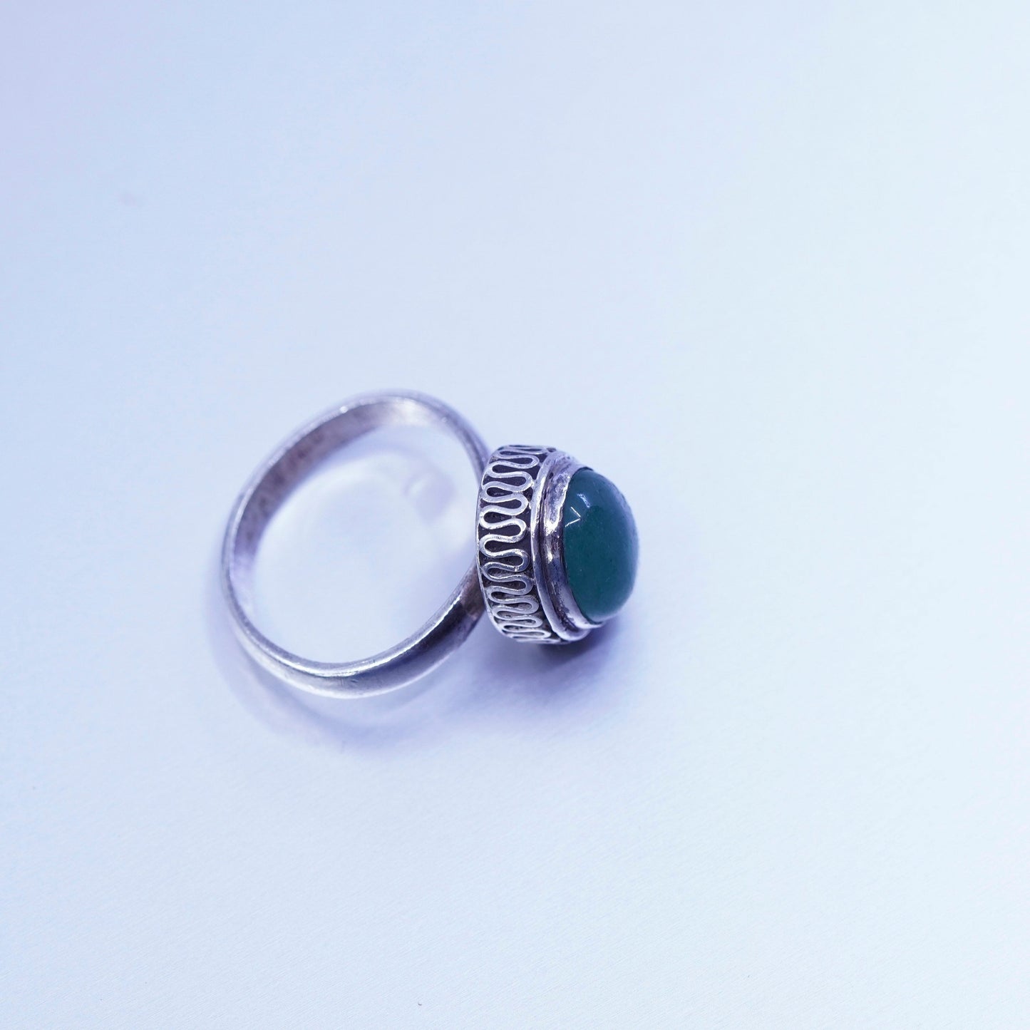 Size 5.5, vintage Sterling 925 silver handmade ring with jade and cable