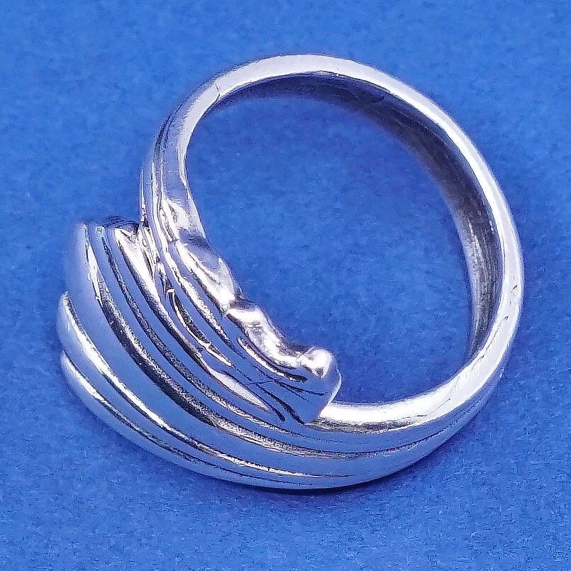 Size 5.5, vtg Sterling silver handmade ring, 925 spoon band