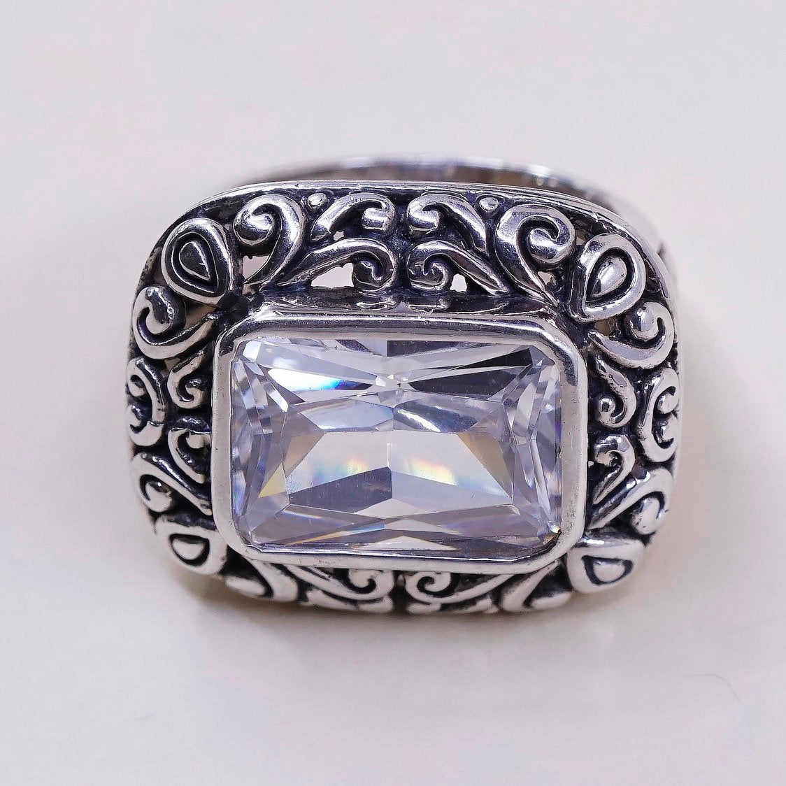 sz 6, vtg Sterling silver ring, 925 w/ CZ cluster, statement ring, Stamped 925