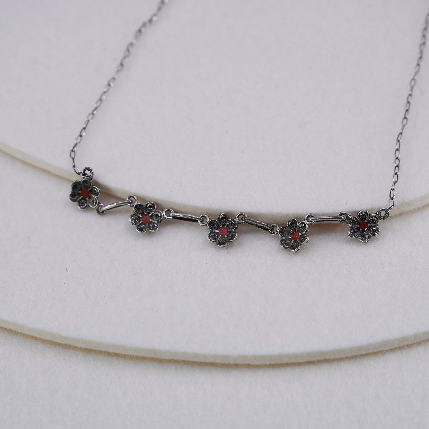 18”, Native American Sterling 925 silver handmade necklace coral flower pendant