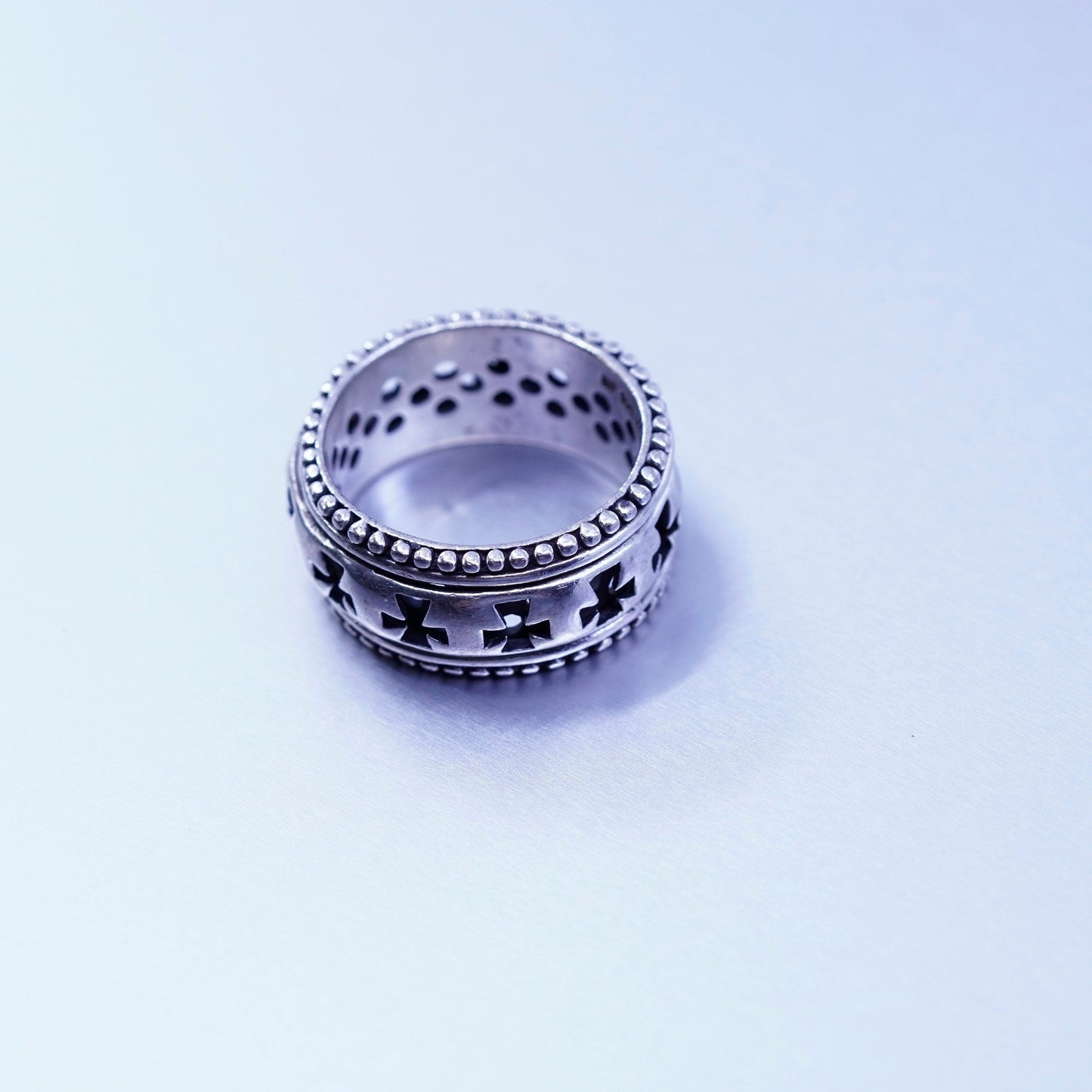 Size 9, vtg southwestern Sterling 925 silver handmade ring, cross spinner band