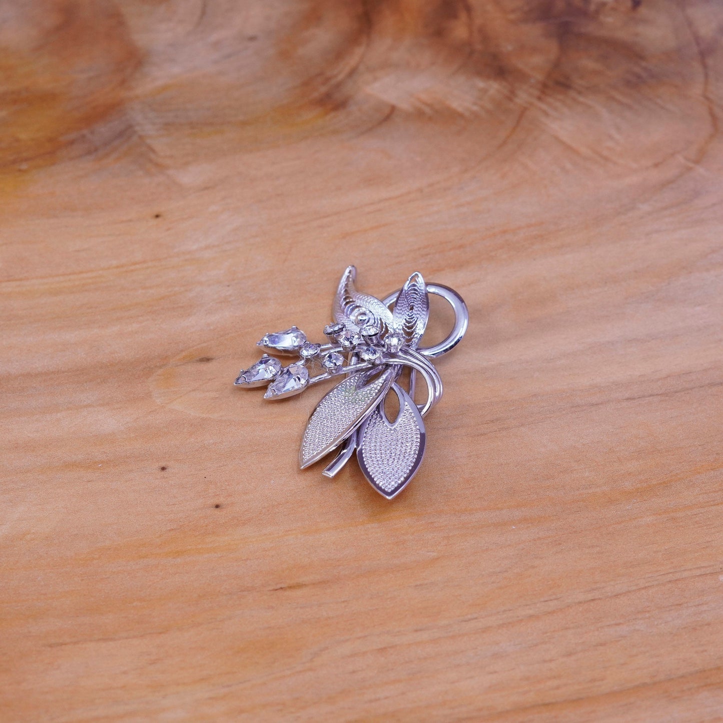 Vintage handmade sterling 925 silver filigree flower brooch with rhinestone