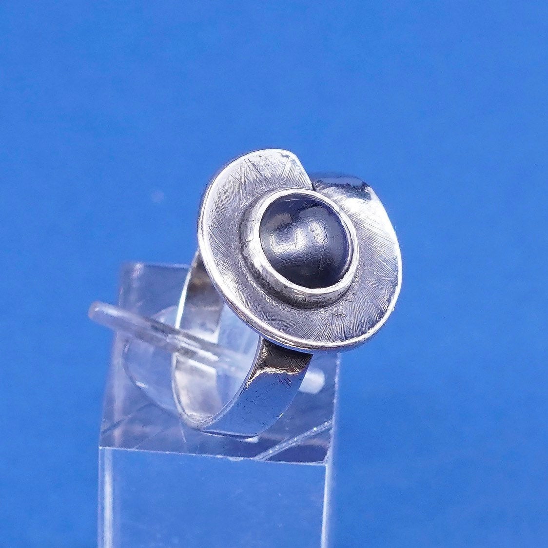 sz 7.5, vtg modern Sterling silver handmade ring, southwestern, 925 w/ hematite