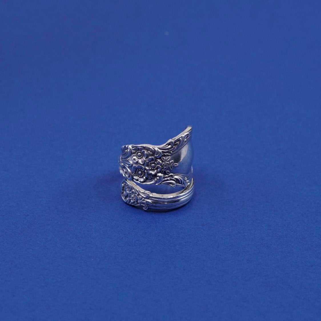 Size 6, vtg LUNT Sterling silver handmade ring, 925 flower spoon band
