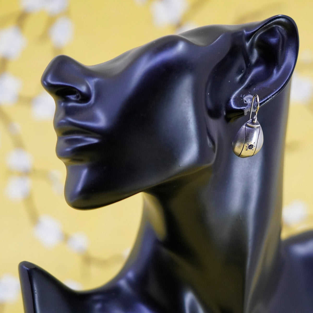 Sterling 925 silver teardrop earrings with sapphire and 14K yellow gold wire