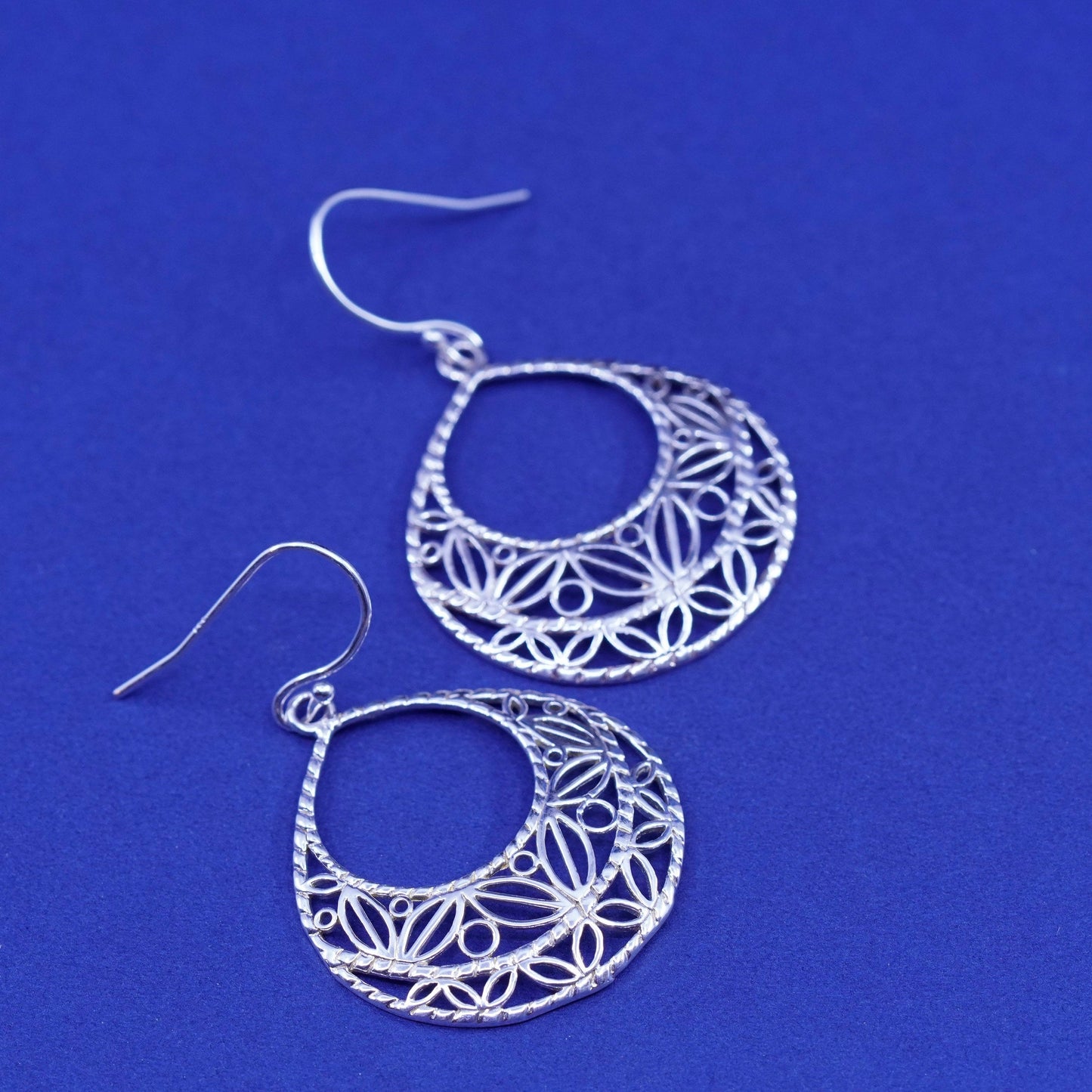 Vintage Canada Sterling silver handmade earrings, filigree 925 teardrop