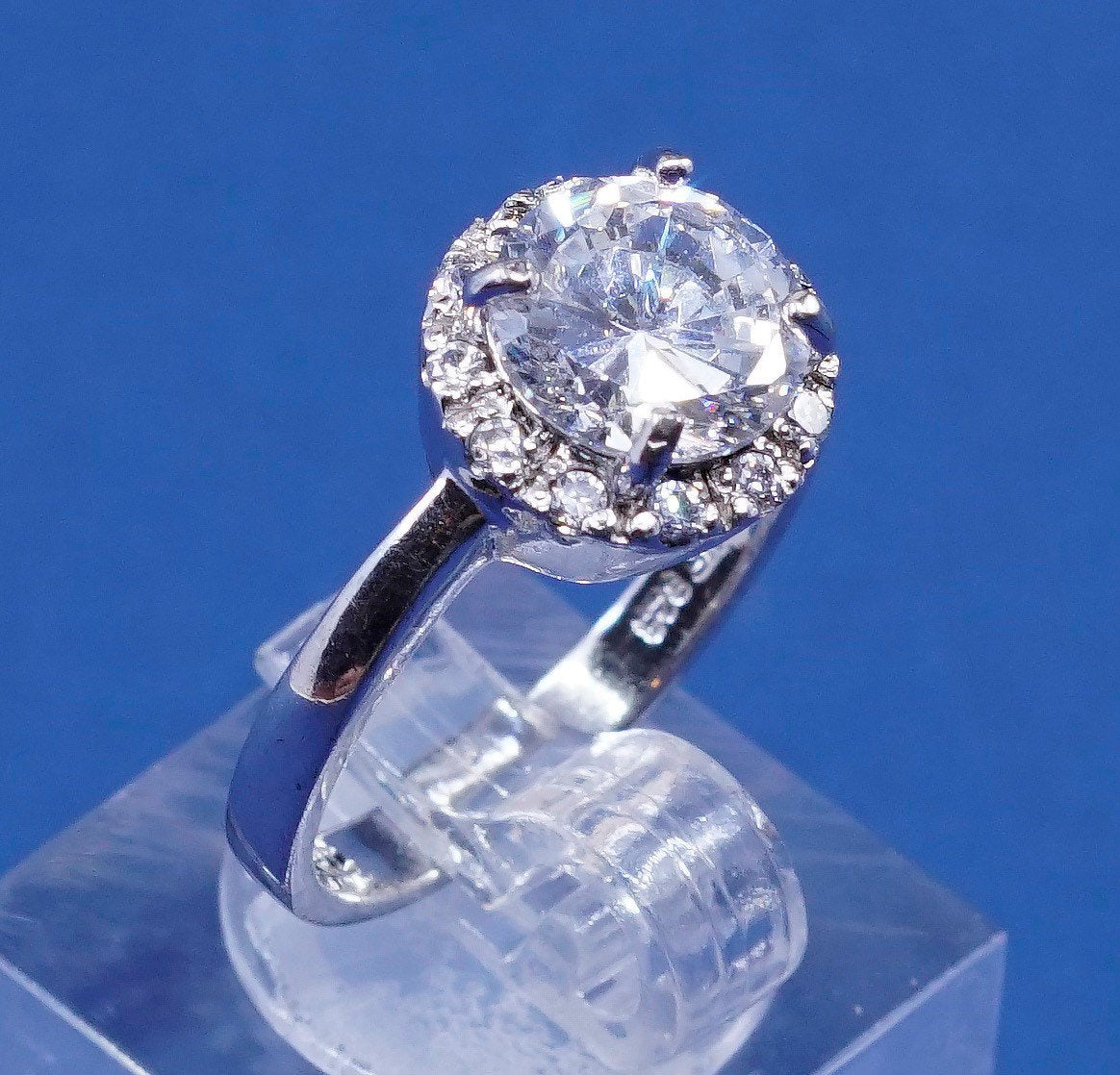 sz 8, vtg Sterling silver ring, 925 w/ cluster crystal, engagement anniversary