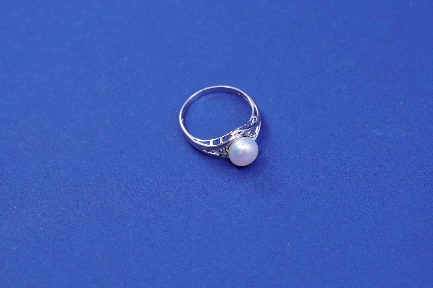 Size 7.25, vintage sterling 925 silver statement ring with pearl and diamond