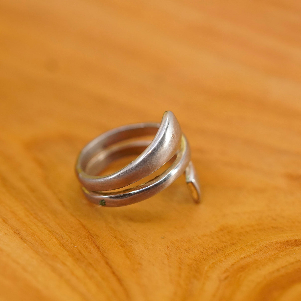 Size 5.5, vintage Sterling silver handmade ring, 925 wrap band