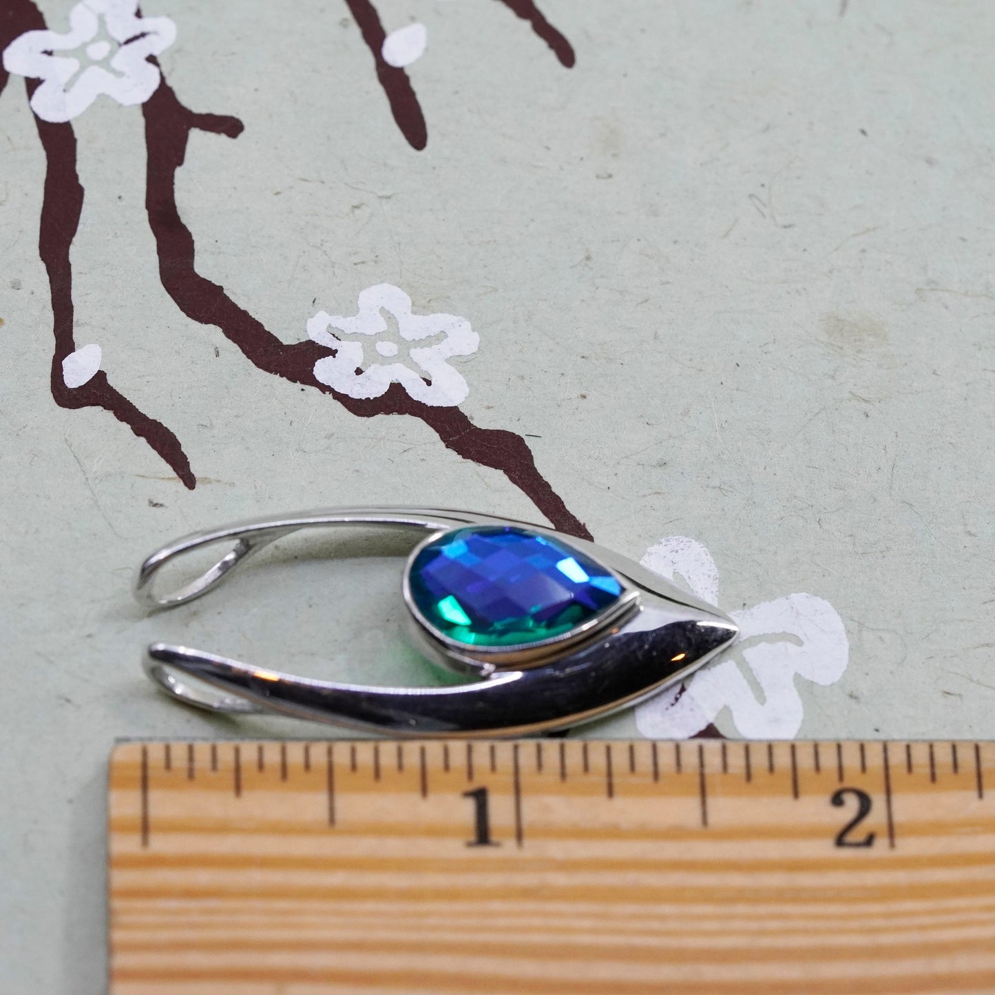 Vintage sajen Sterling 925 silver pendant with teardrop blue crystal