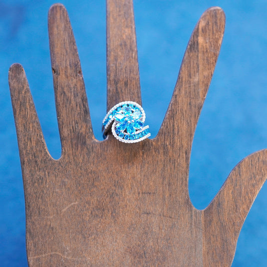 Size 8, vintage Sterling 925 silver statement floral ring with cluster blue Cz