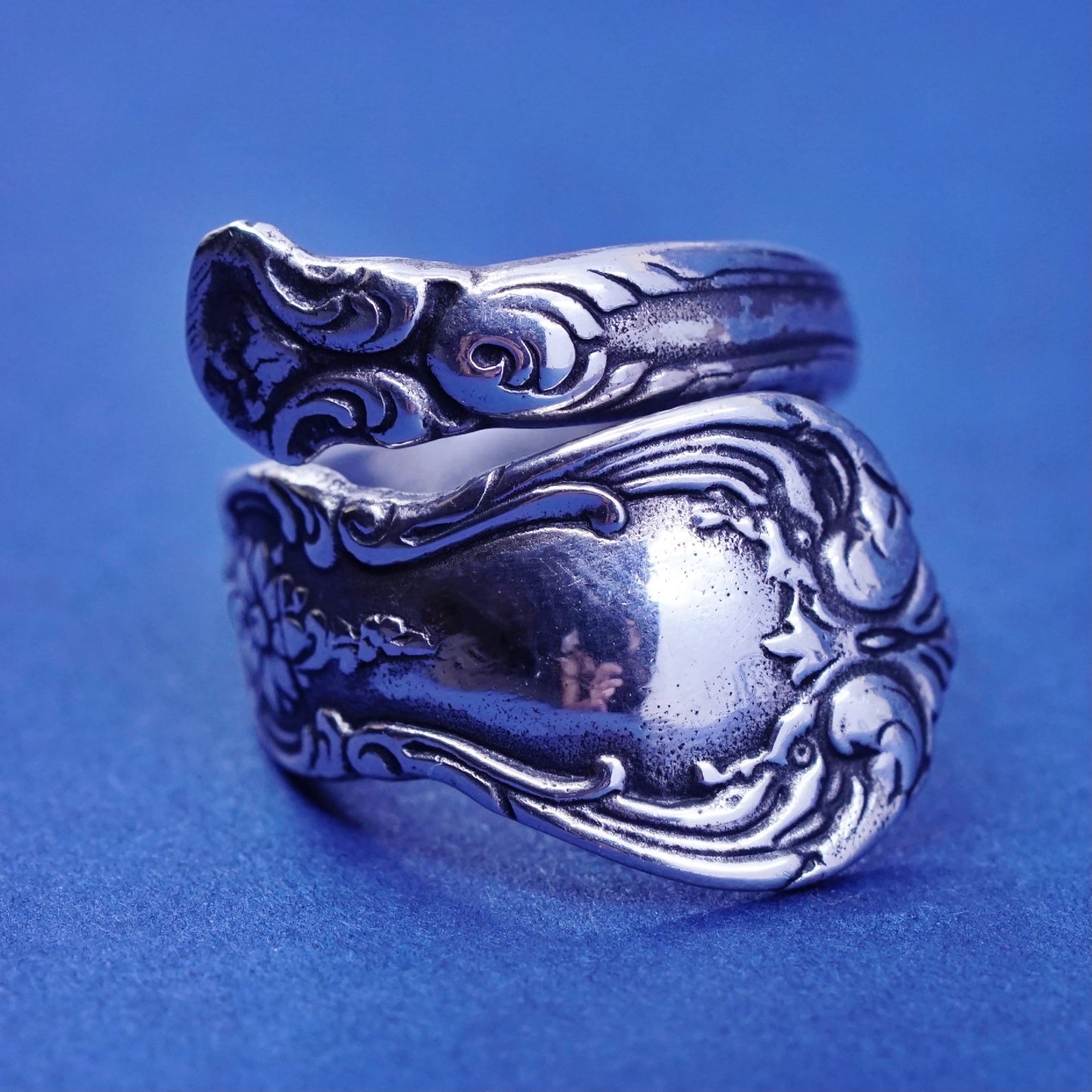Size 4.75, vintage Sterling silver handmade ring, 925 flower spoon wrap band