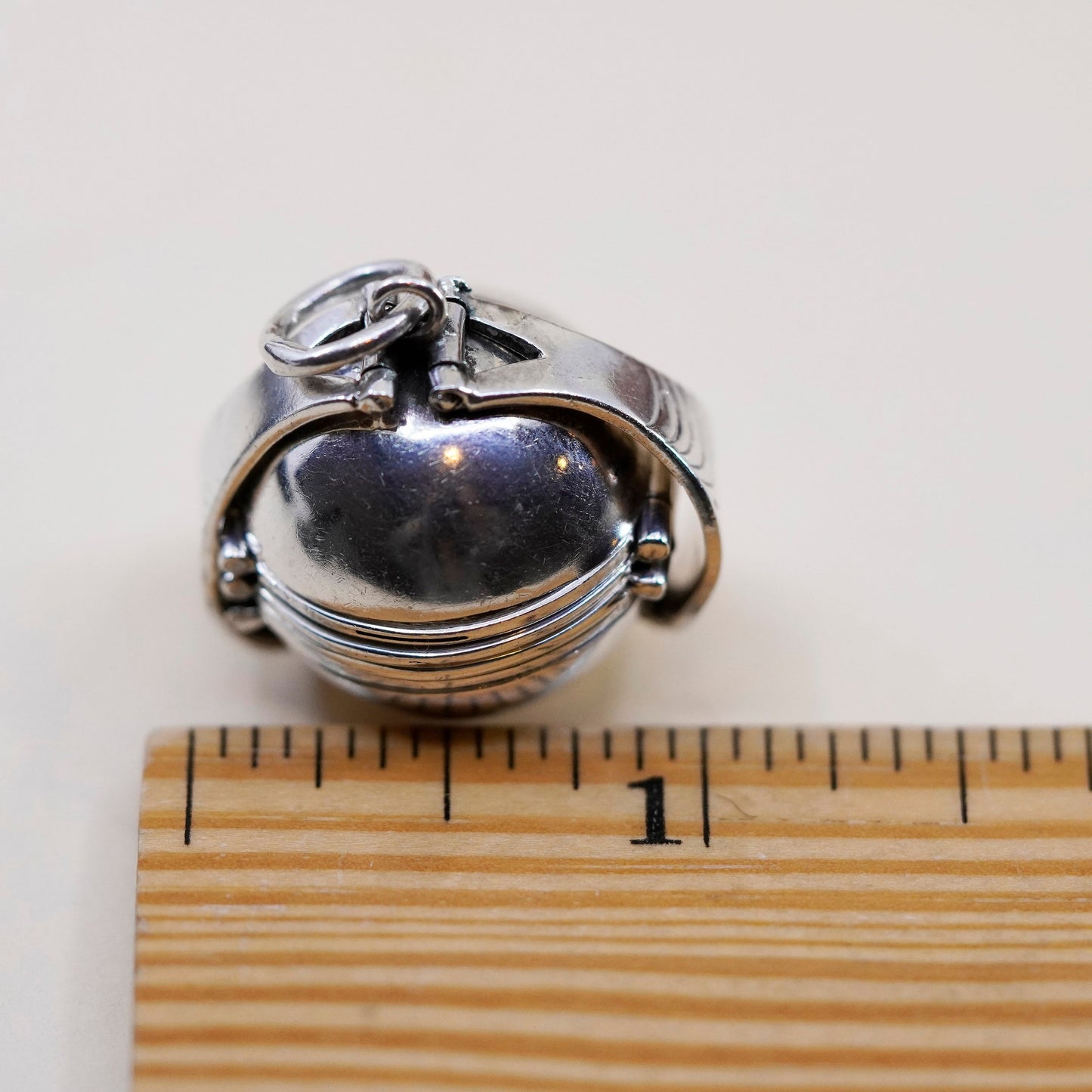 1”, 1940s taxco sterling silver handmade pendant, Mexico 925 photo locket ball