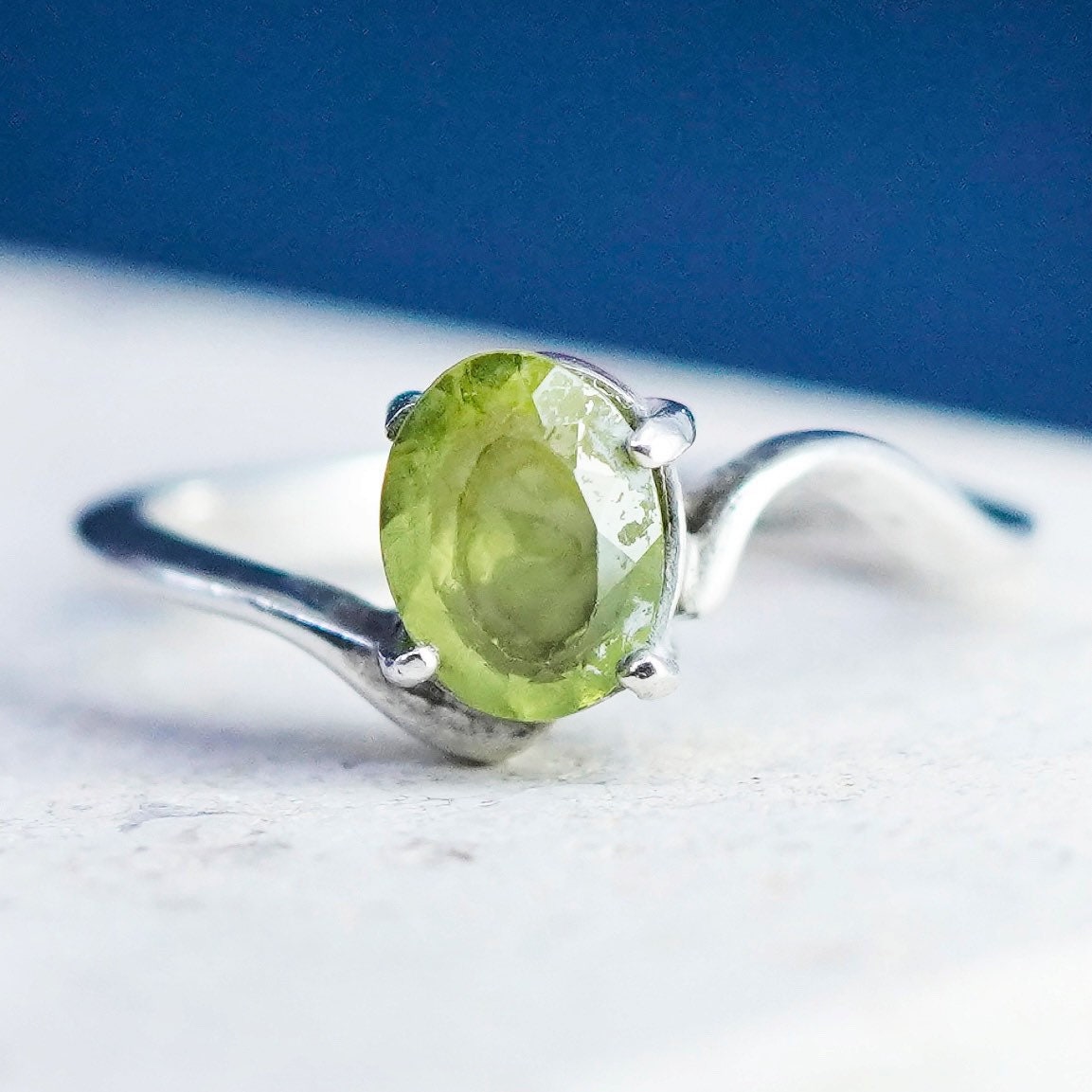 Size 7, vintage Sterling silver handmade ring, 925 stackable band with peridot
