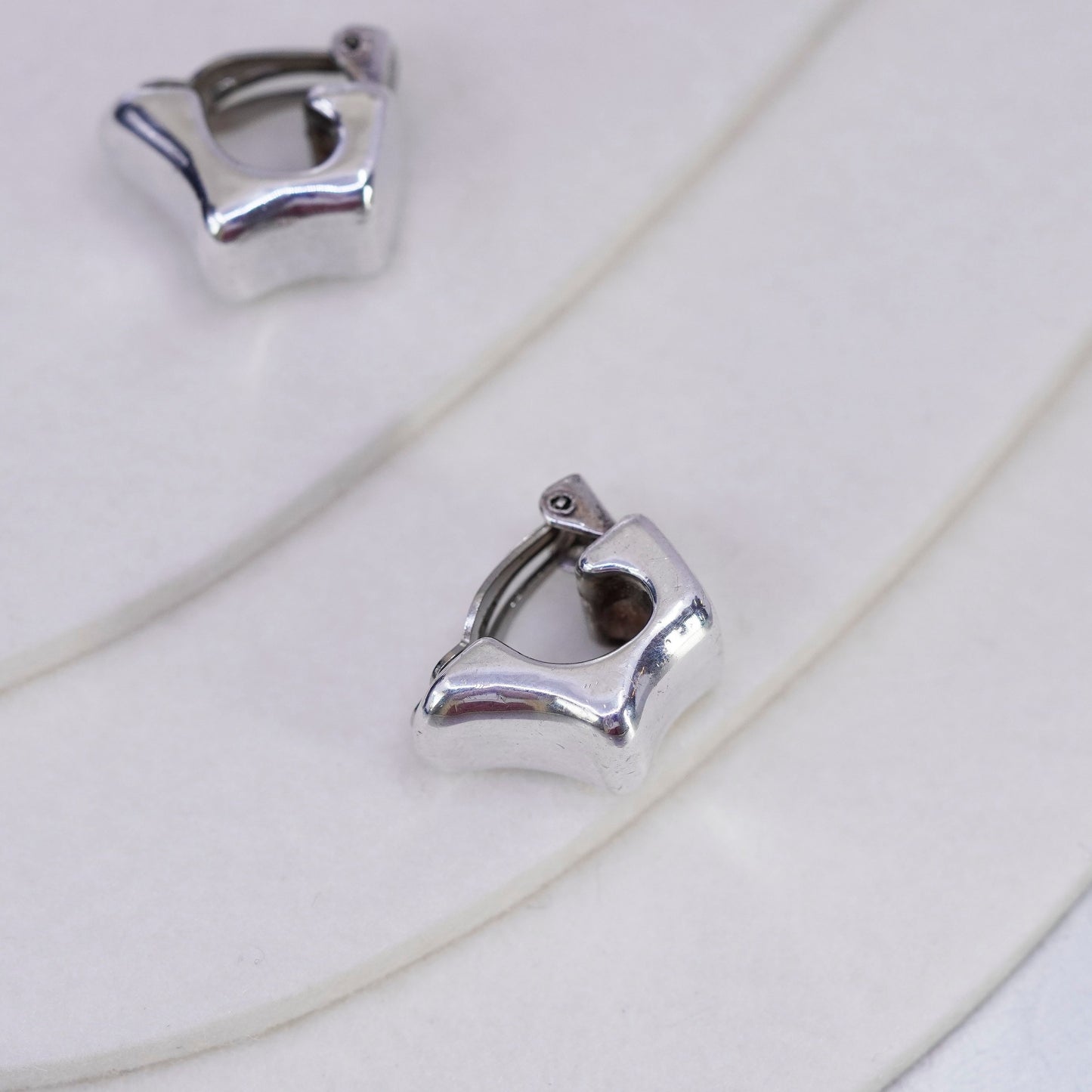 Vintage modern Sterling 925 silver handmade earrings, ribbed clip on