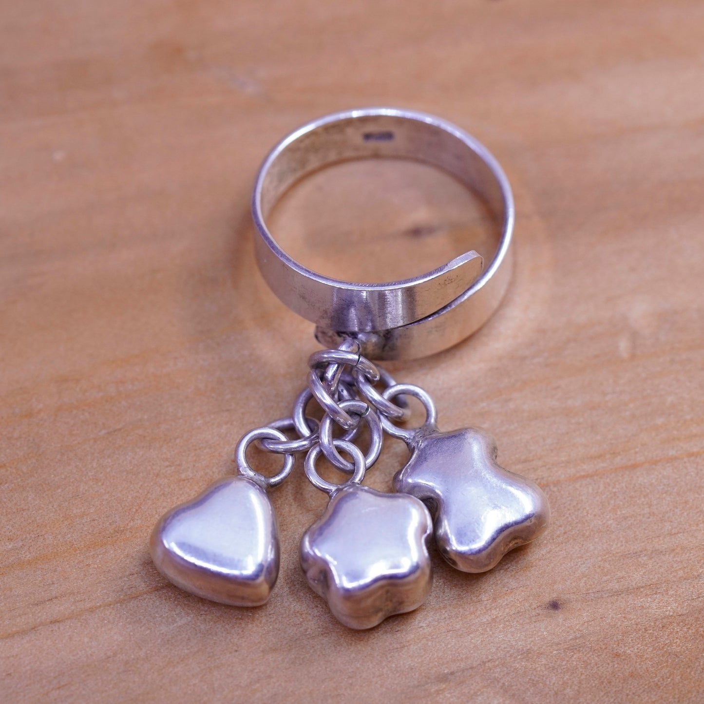 Size 7.25, vintage Sterling 925 silver handmade ring w/ heart star bead charms