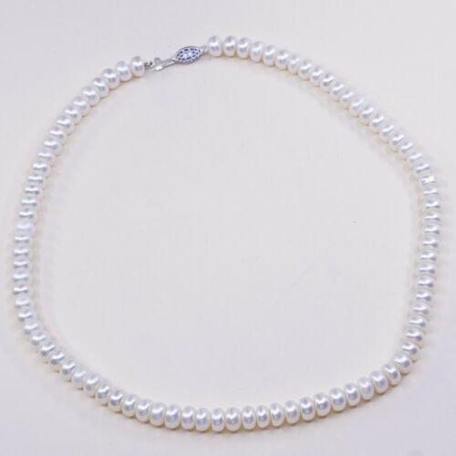 18" 6mm, Vtg handmade Freshwater Pearl Necklace With Sterling Silver Clasp