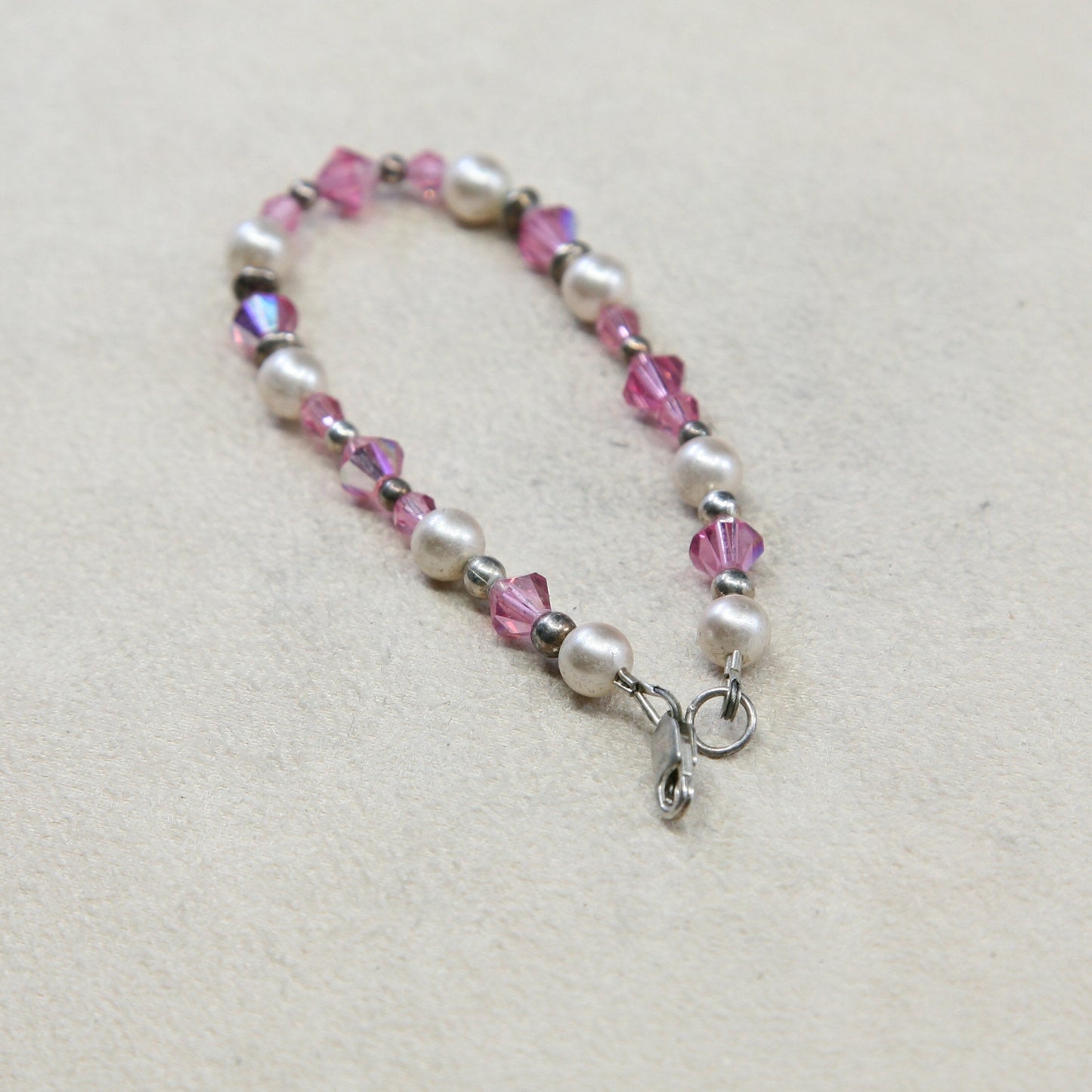 6.5”, VTG Sterling silver handmade bracelet, pearl beads w/ pink crystal