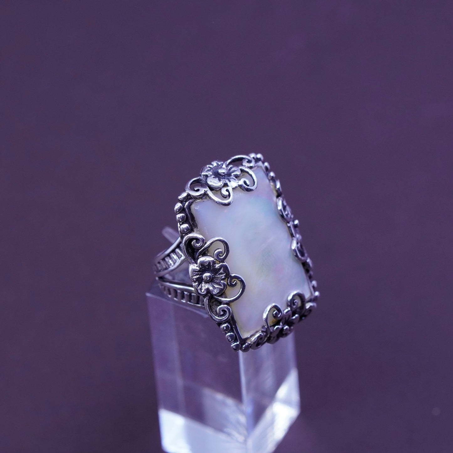 Size 6, CFJ Sterling 925 silver handmade ring with mother of pearl and flower