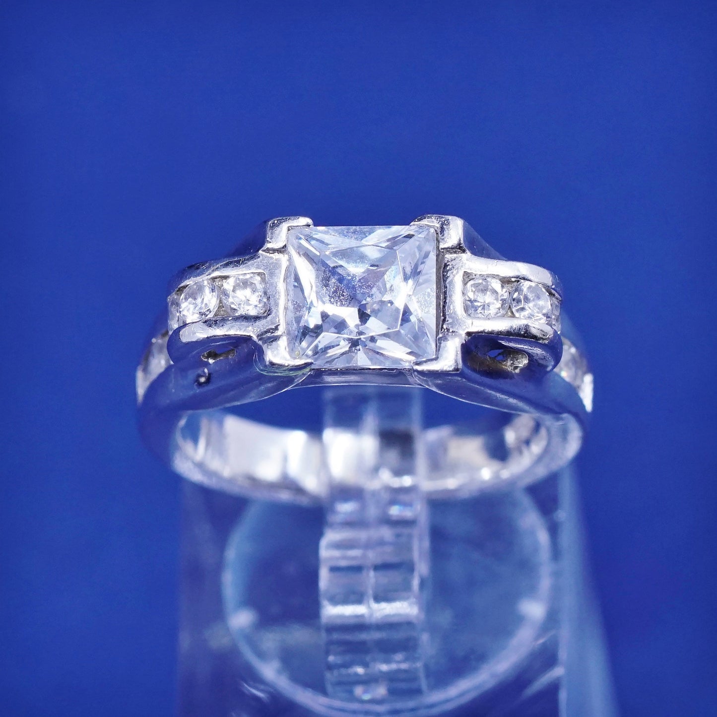 Size 7, vintage Sterling silver engagement ring, 925 band w/ clear