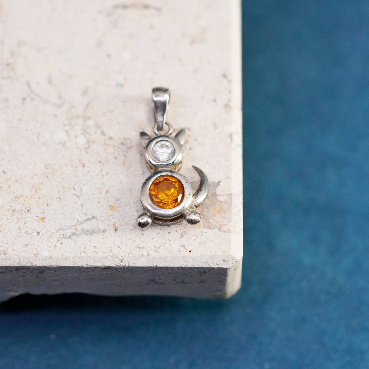 Vintage Sterling silver Handmade pendant, 925 cat with citrine