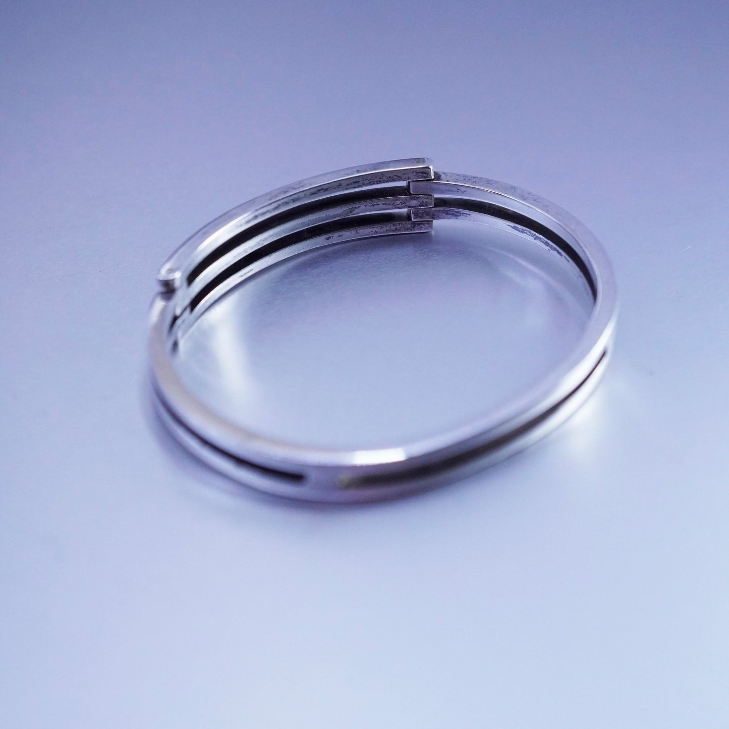 7.25”, Vintage Mexico Sterling 925 silver handmade bracelet, hinged bangle