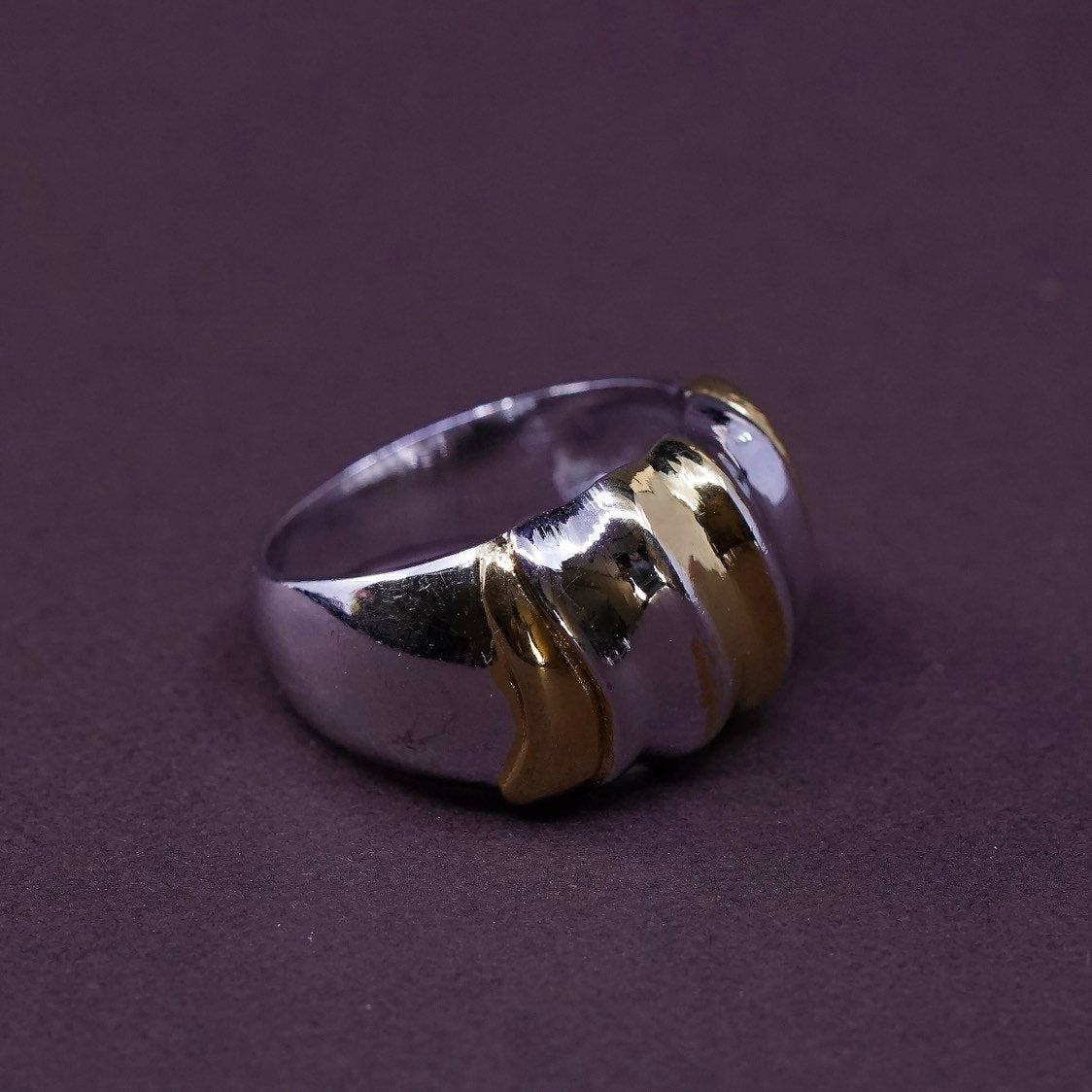 sz 8, vtg Sterling silver ring, solid 925 silver with ribbed wave