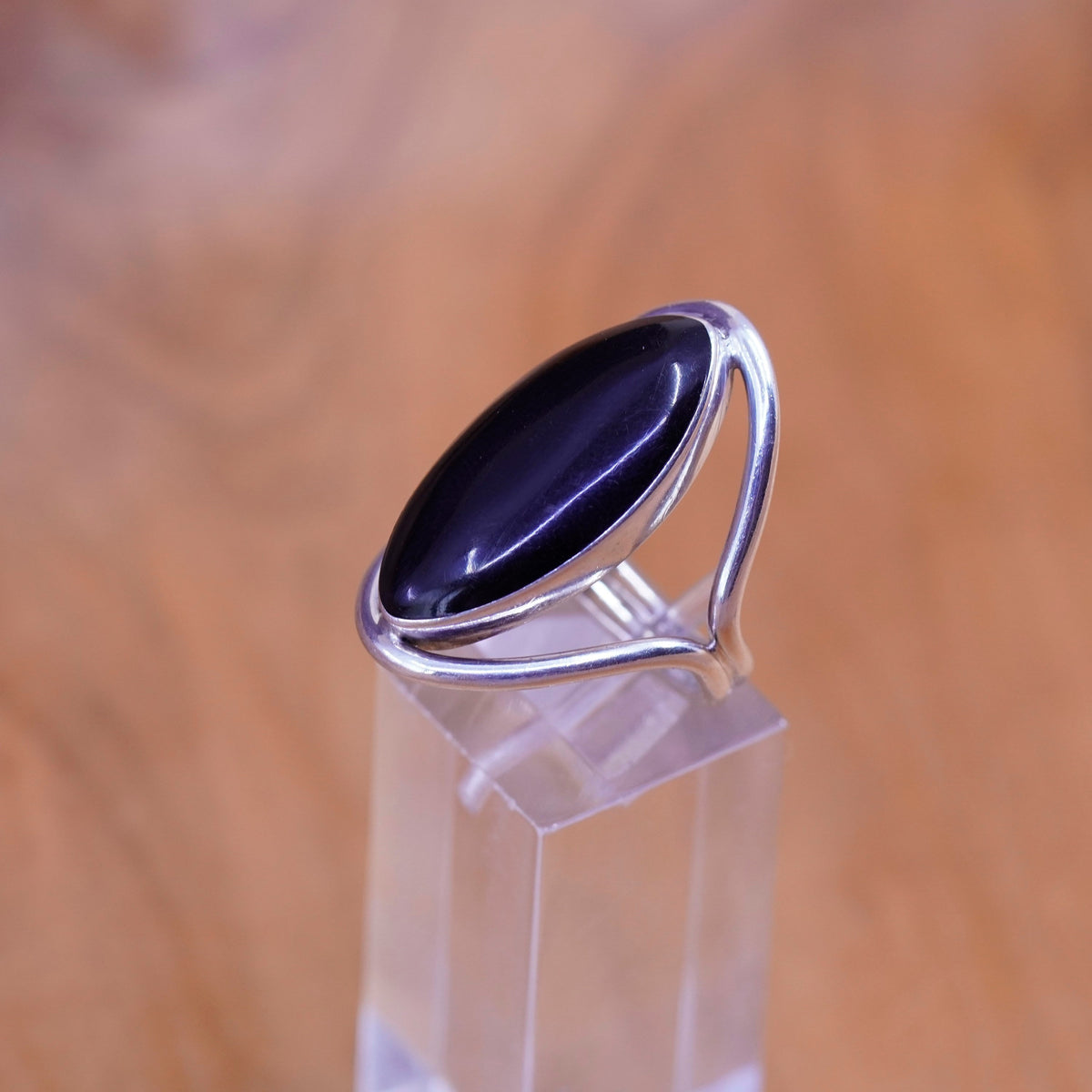 Size 6.25, vintage Sterling 925 silver handmade ring with oval onyx
