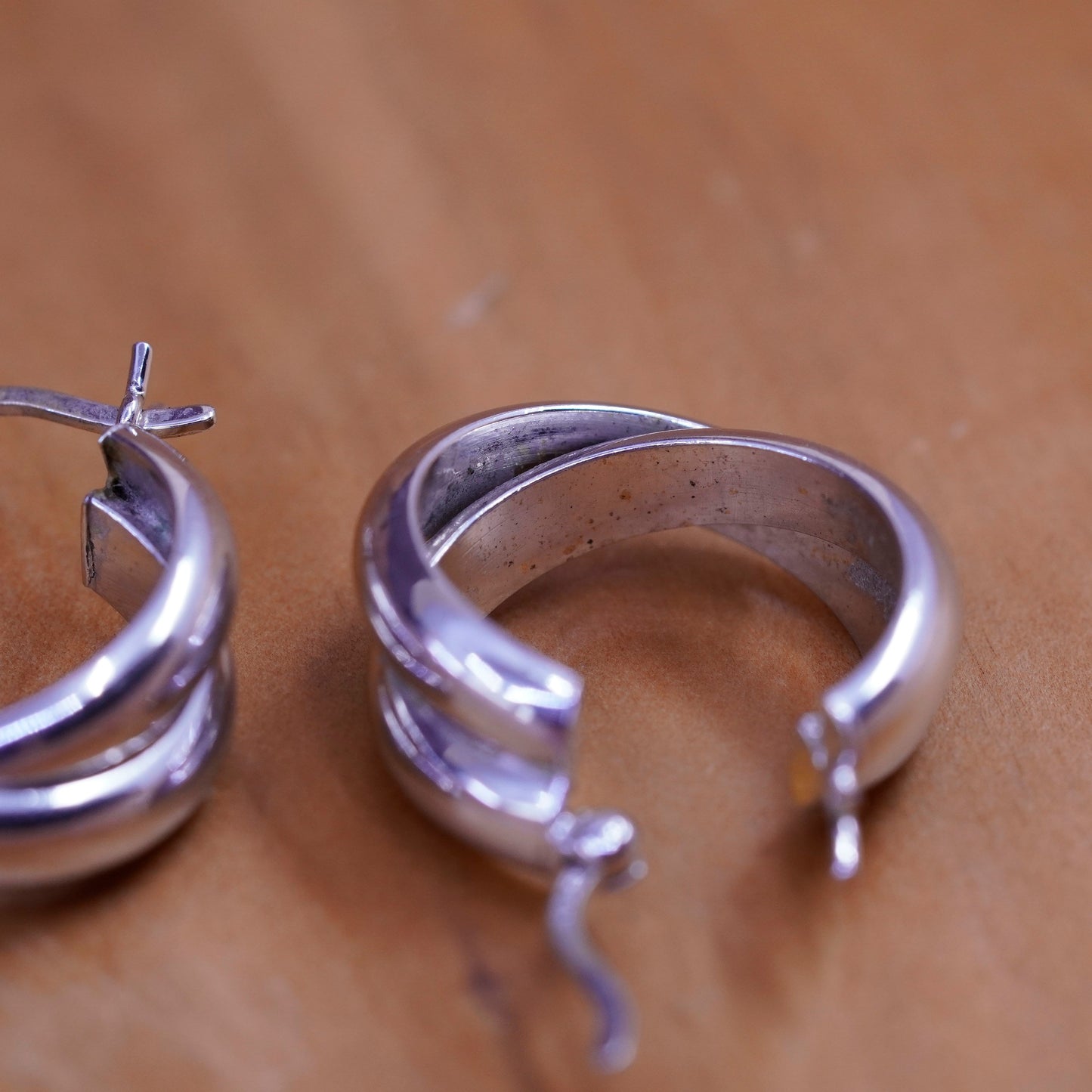 0.75”, Vintage Sterling silver handmade earrings, 925 entwined circle hoops