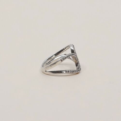 Sz 7, Vtg Sterling silver handmade ring, 925 silver cross band W/ Crystals Inlay