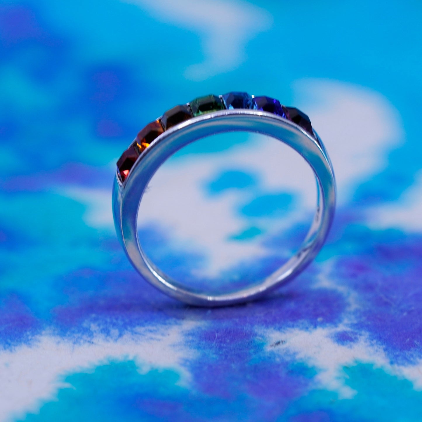 Size 8, vintage Sterling 925 Silver rainbow Cubic Zirconia stackable Band Ring