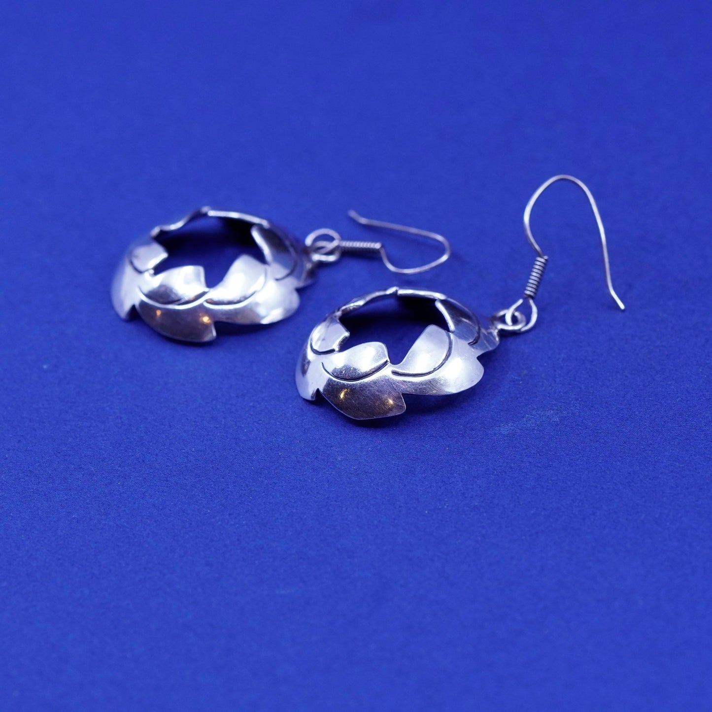 Vintage Sterling Silver handmade Earrings. 925 swirly circle disc dangles
